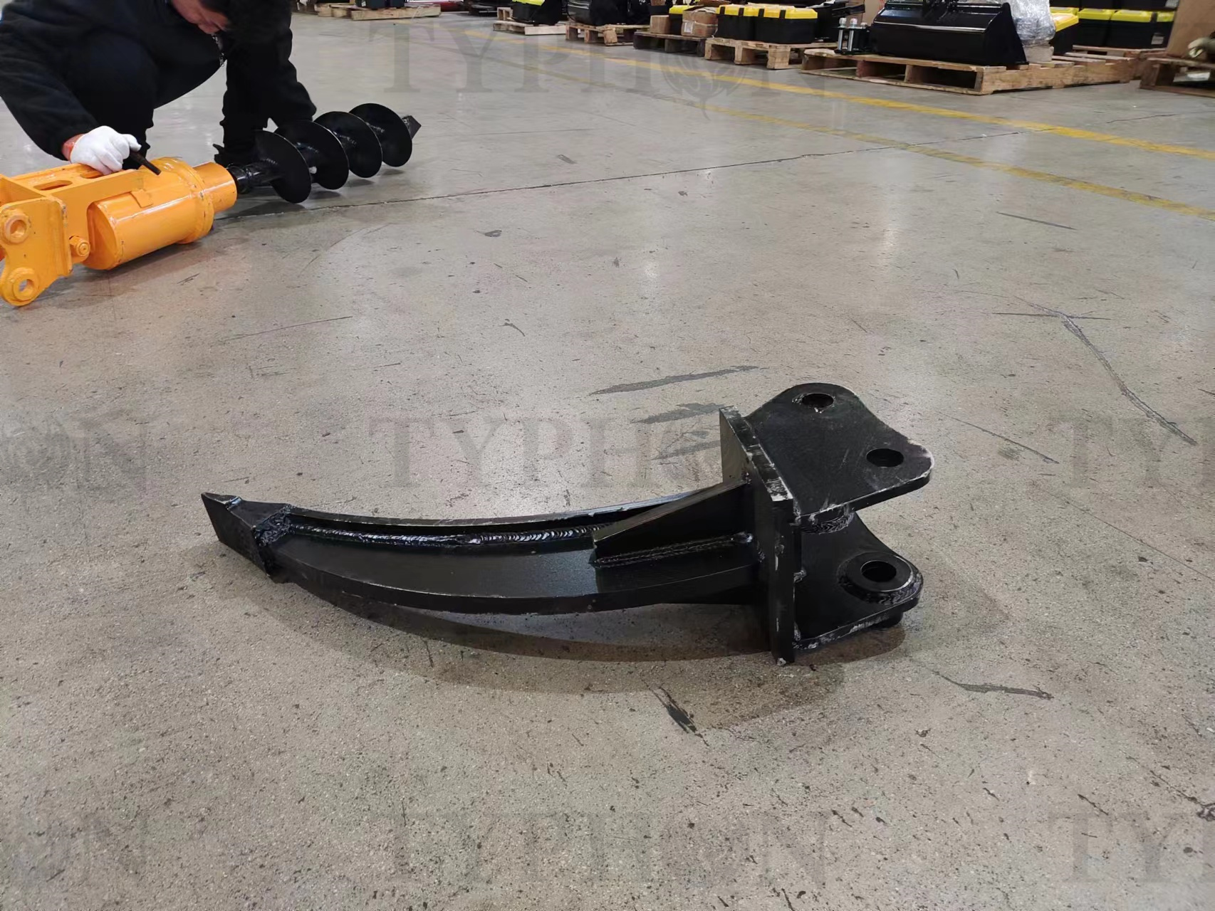2.5 Ton Mini Excavator Single Shank Ripper Attachment | TYPHON Digger Accessory