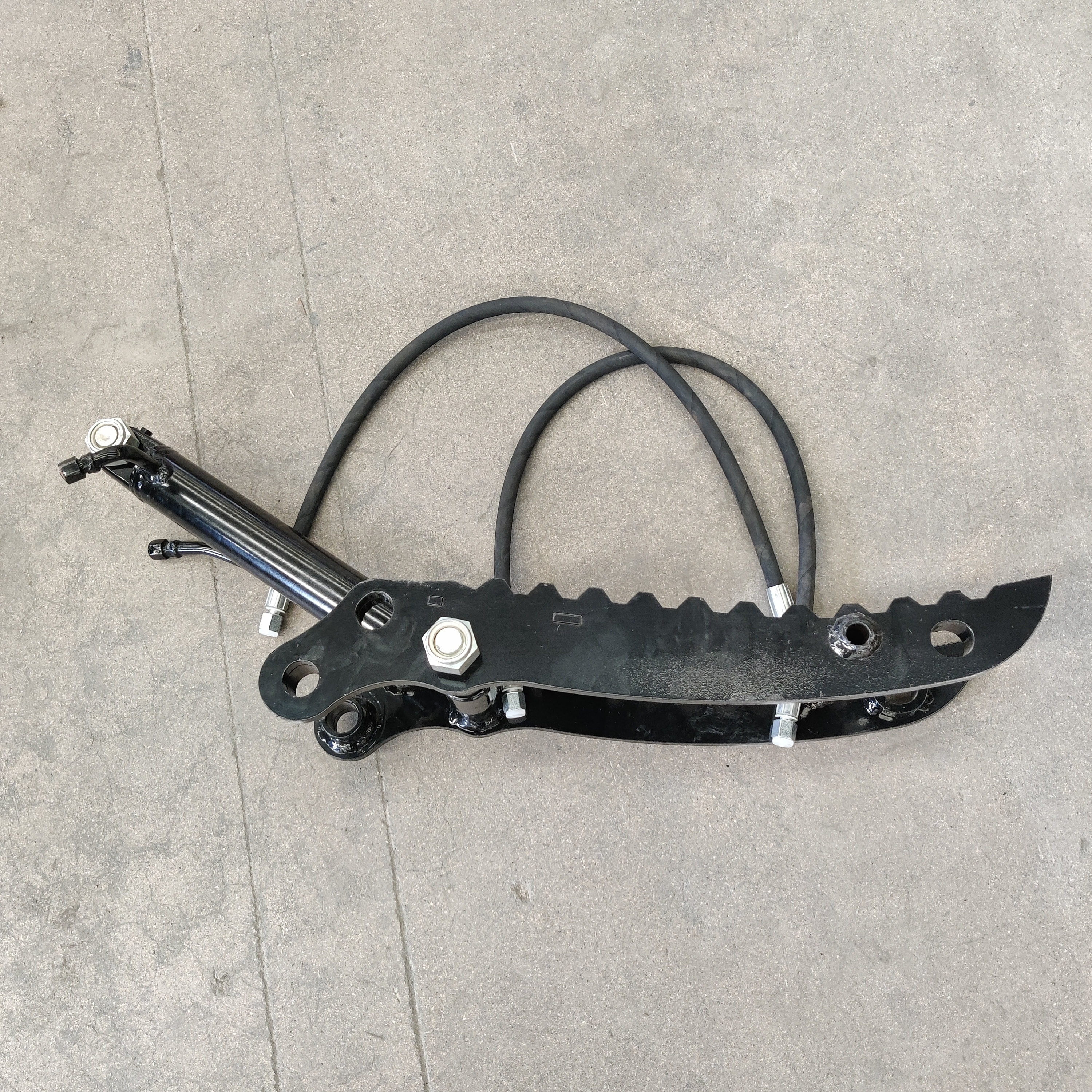 Mini Excavator Hydraulic Thumb Clip | Budget-Friendly Digger Attachment