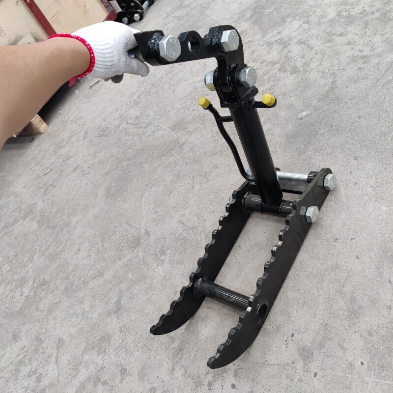 Mini Excavator Hydraulic Thumb Clip - Robust & Reliable Attachment USA