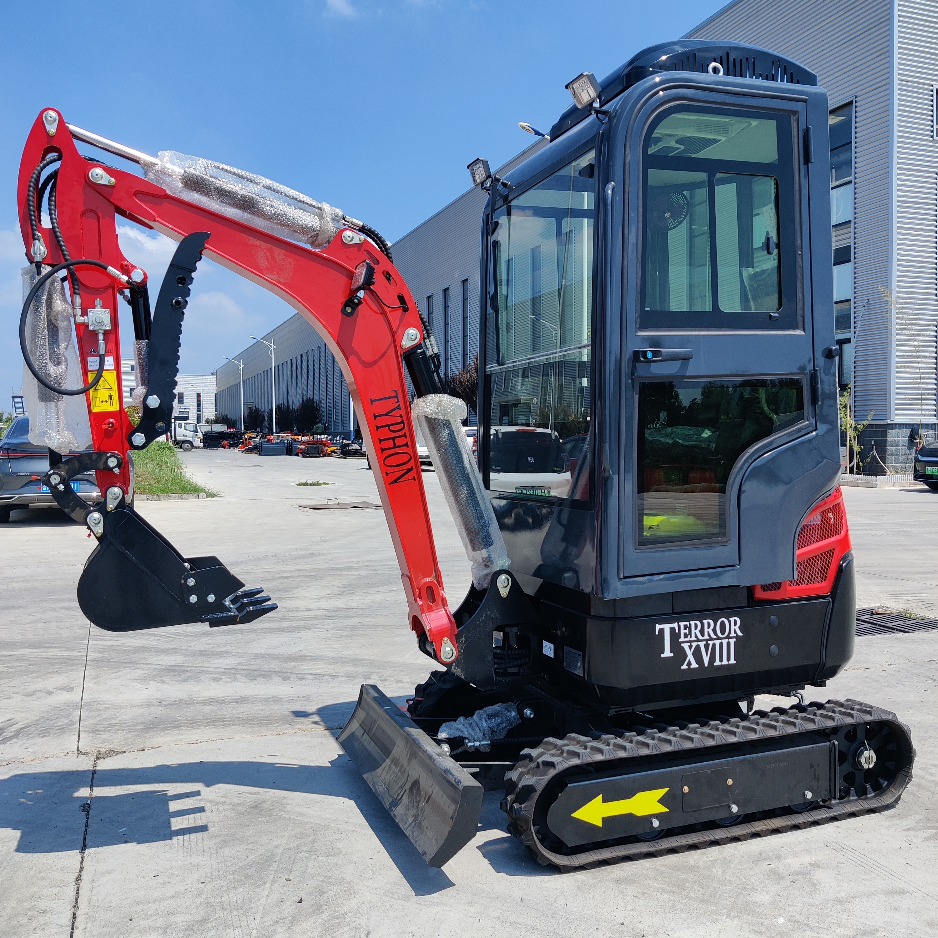 TYPHON TERROR XVIII Prestige 2 Ton Mini Excavator with KUBOTA Diesel Engine USA