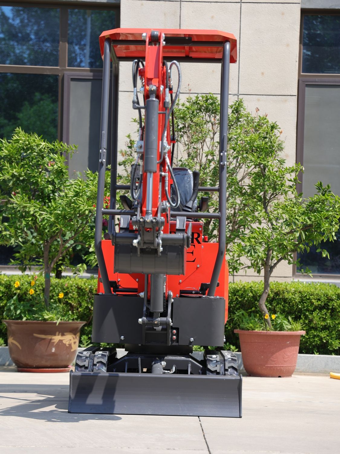 TYPHON TERROR ONE STORM 1 Ton Mini Excavator with Canopy, Hydraulic Thumb, Oil Cooler, 13.5hp USA