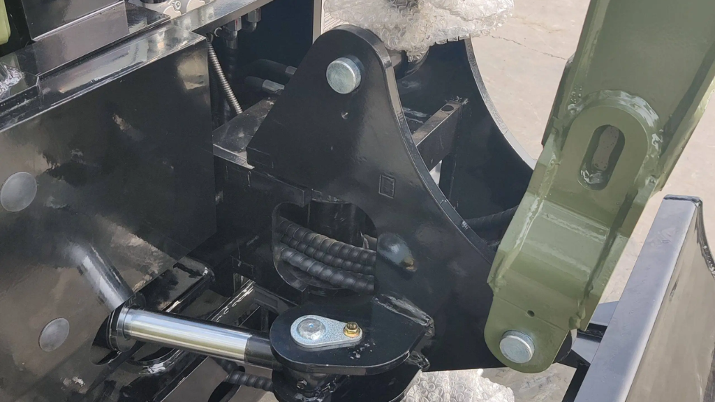 2025 4,000 lb Green TYPHON TERROR XX Mini Excavator Rubber Track with Kubota D902 Diesel Engine USA