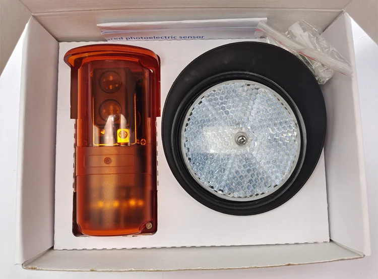 Fotocélula puerta de garaje 12/24V (emisor–receptor) | IP54 |