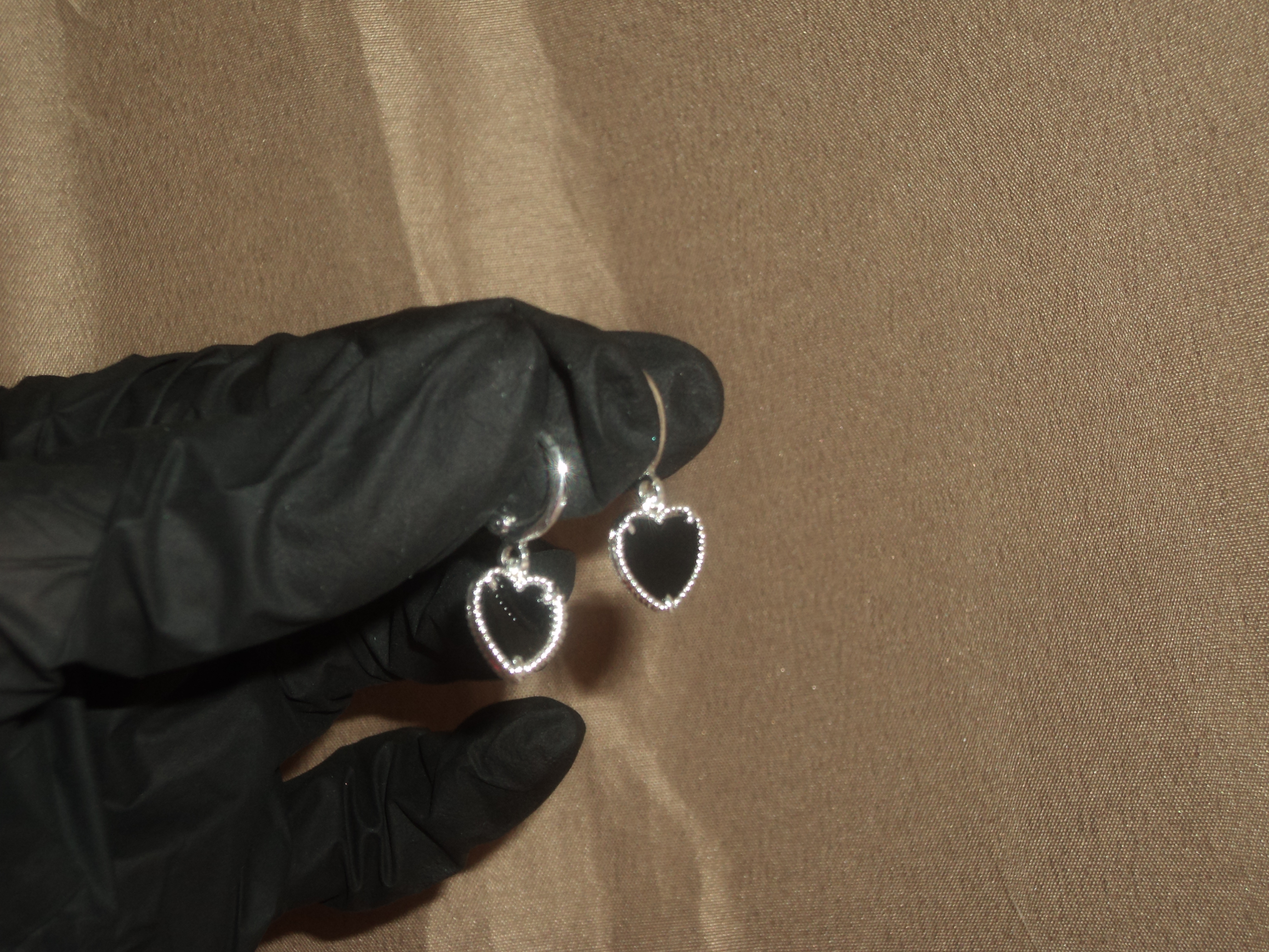 Brincos Corações Black