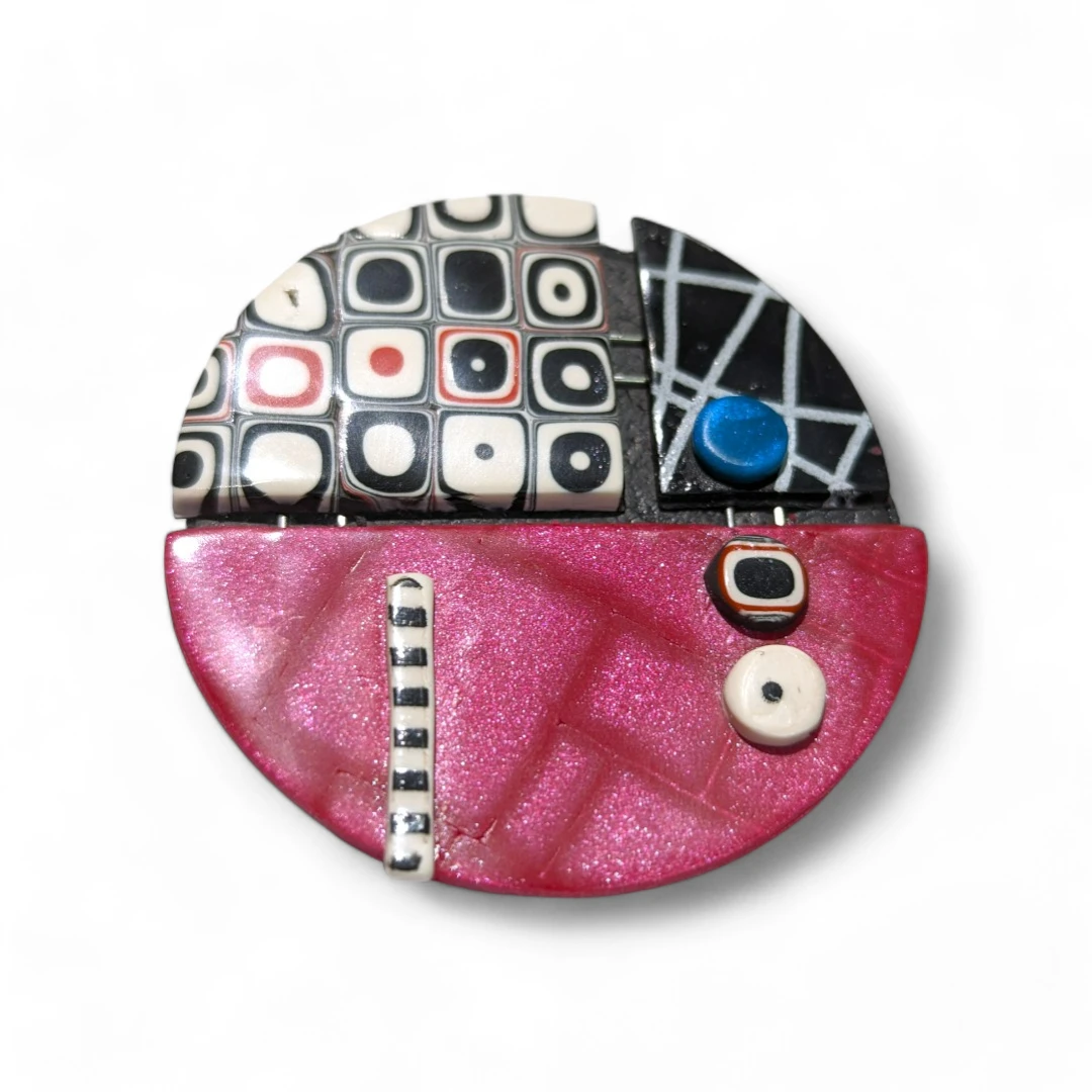 geometric brooch - red & dots circle