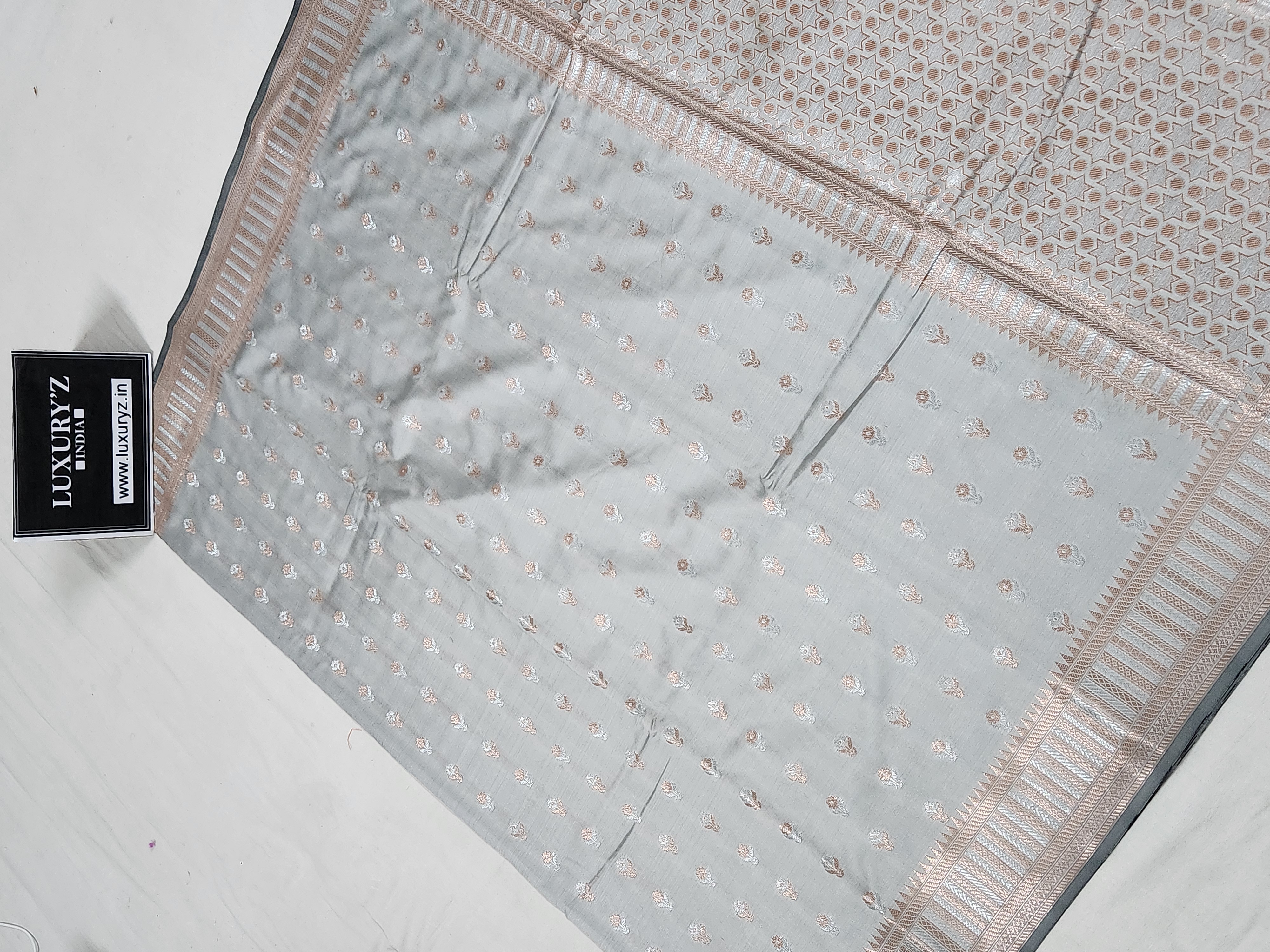 SILVER GREY BANARASI KATAN SILK SAREE WITH DESIGNER WEAVING BLOUSE