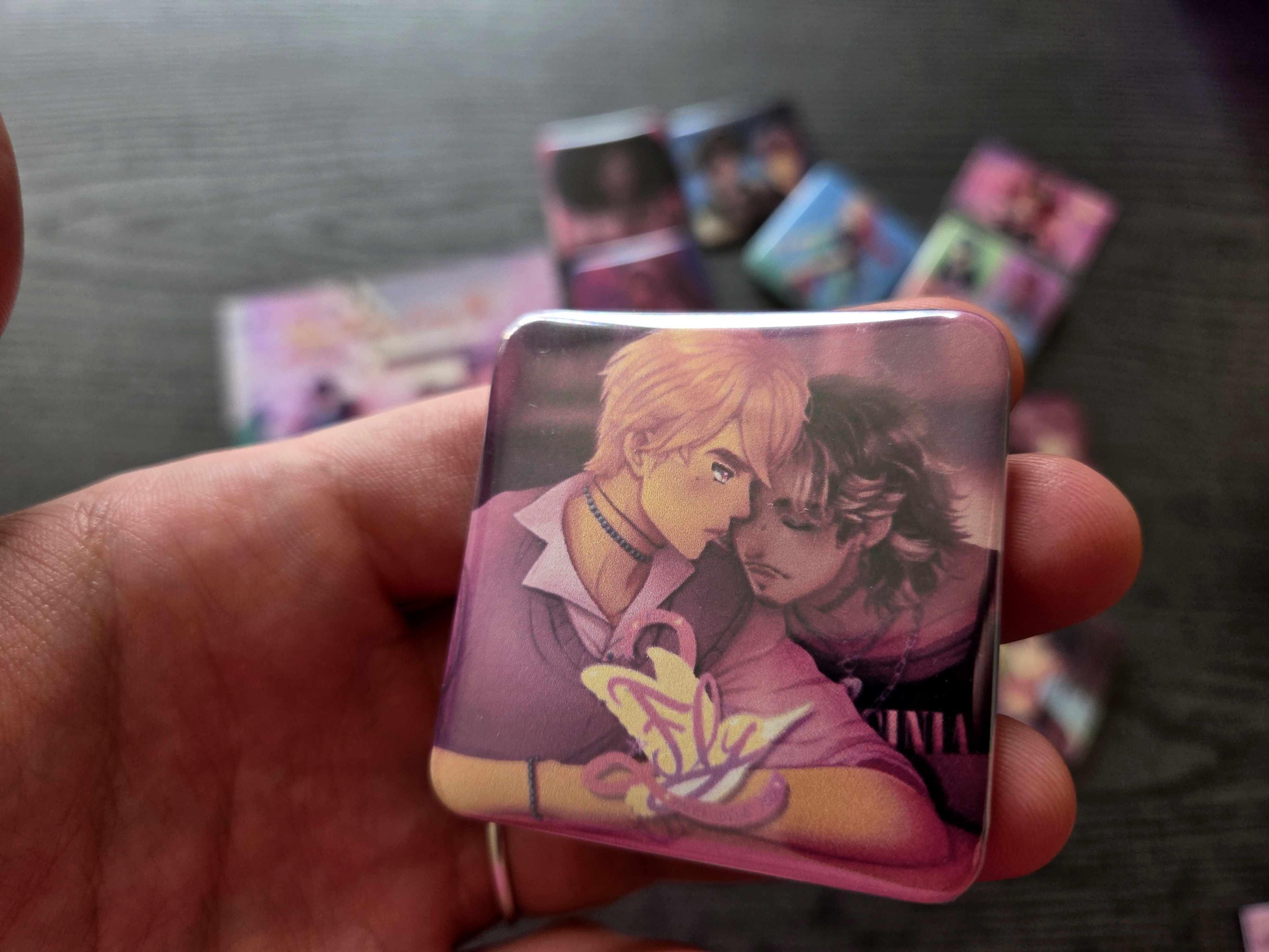 BADGES CARRÉ PERSONNALISABLE FLY : FOREVER LOVING YOU