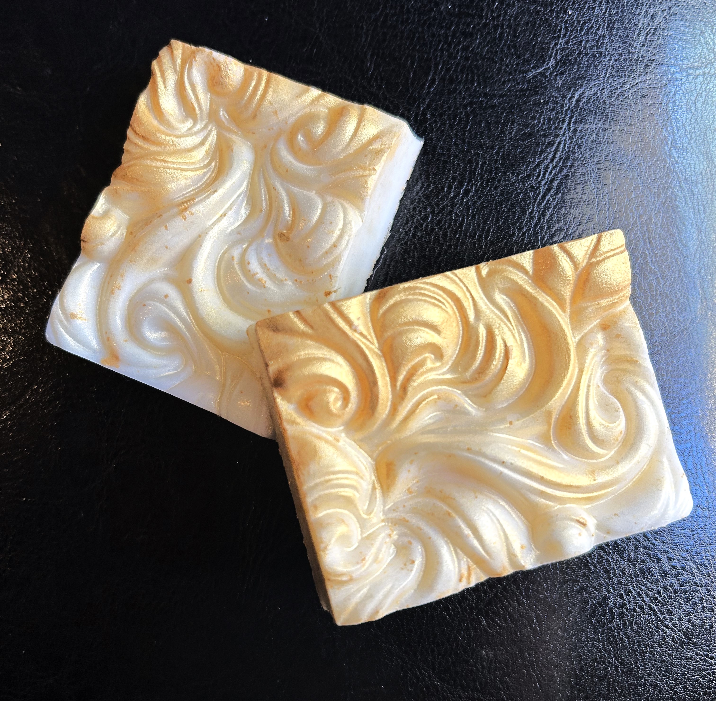 Breastmilk Infused Soap Bar (Swirl Pattern)