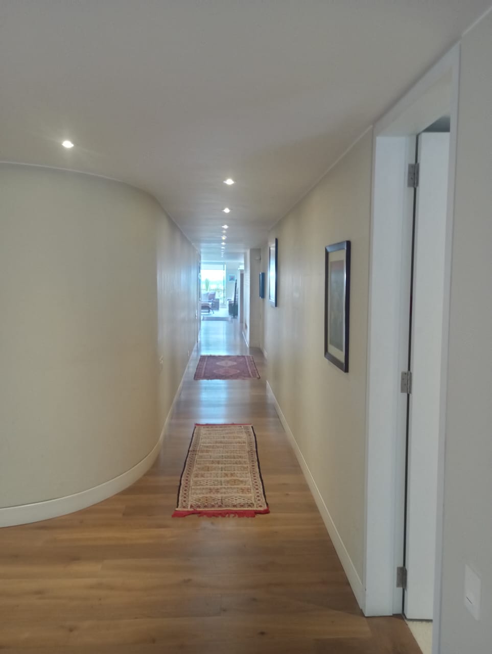 Hermoso apartamento en Rosales totalmente remodelado CO$3.000.000.000