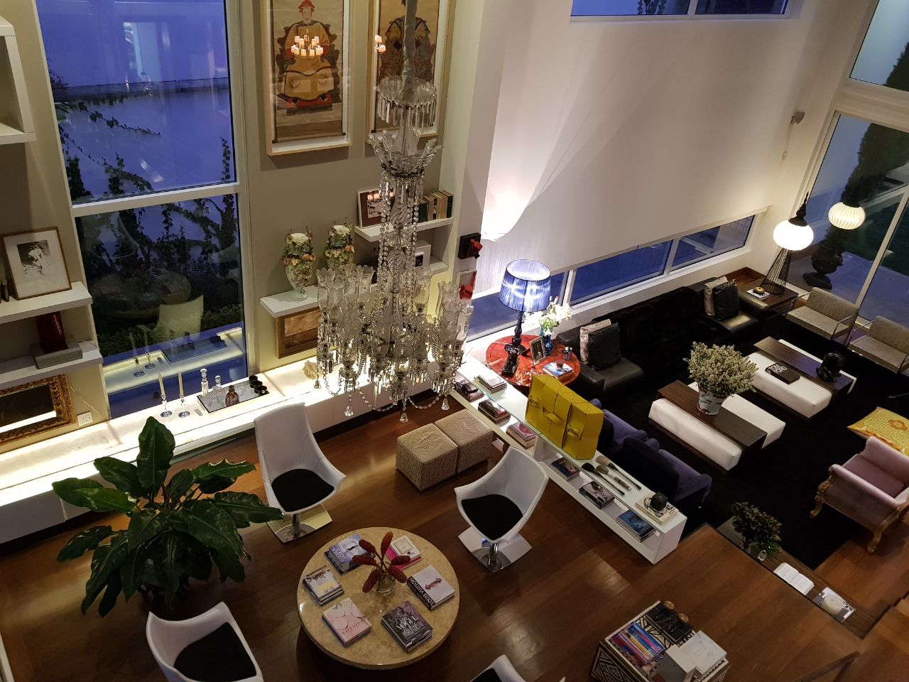 Amplia y hermosa casa en los Cerros de Niza en Bogotá CO$5.800.000.000