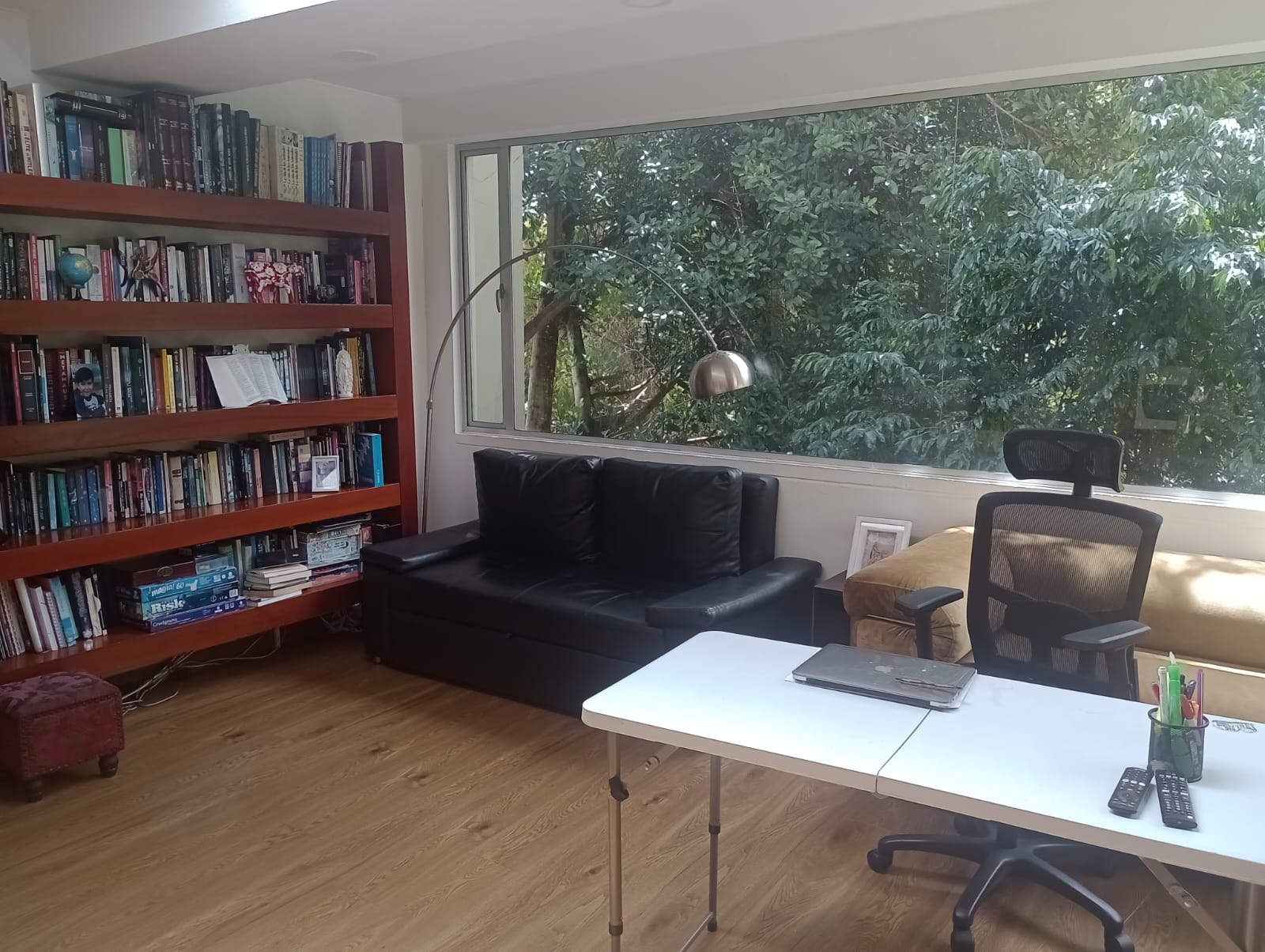 Hermosa casa rodeada de naturaleza en carretera central del norte via Bogotá-Chía CO$1.800.000.000