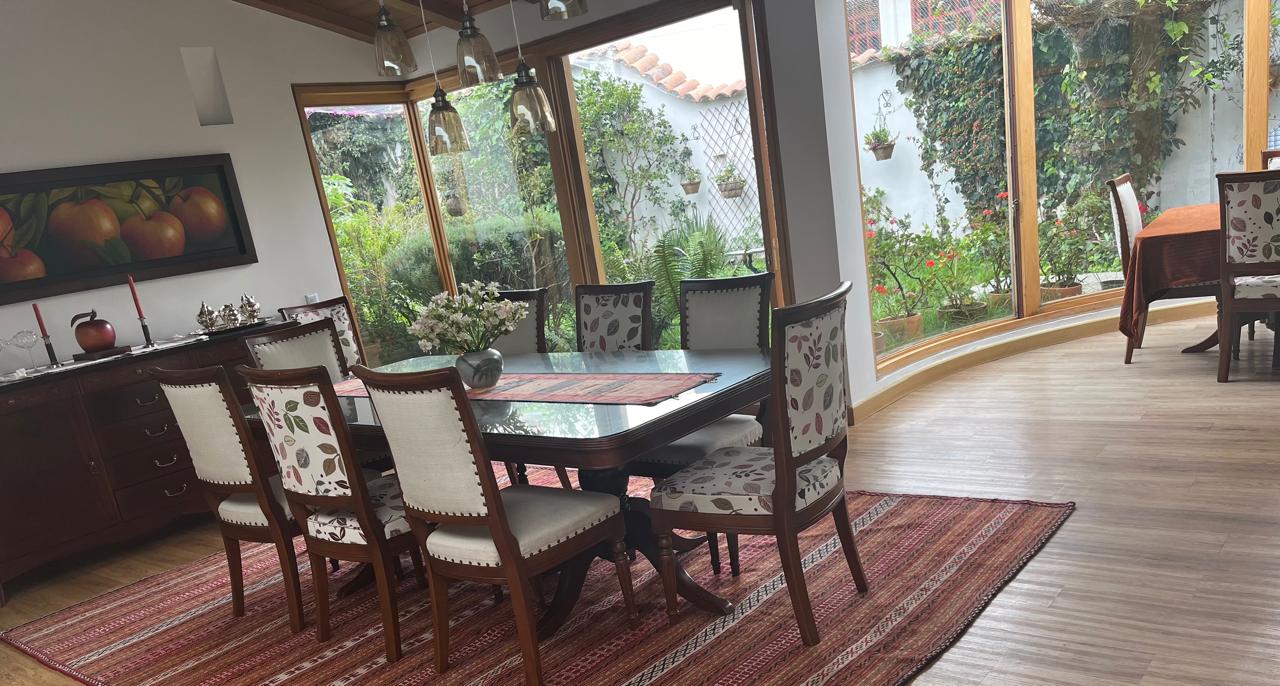 Casa en venta en Bogotá en barrio Santa Bárbara Alta CO$3.600.000.000