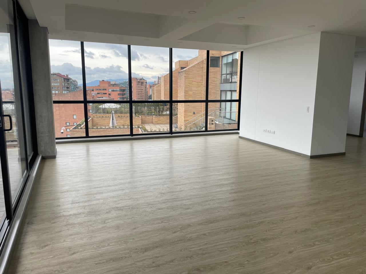 Apartamento en venta o arriendo en Altos del Retiro, Bogotá CO$2.300.000.000