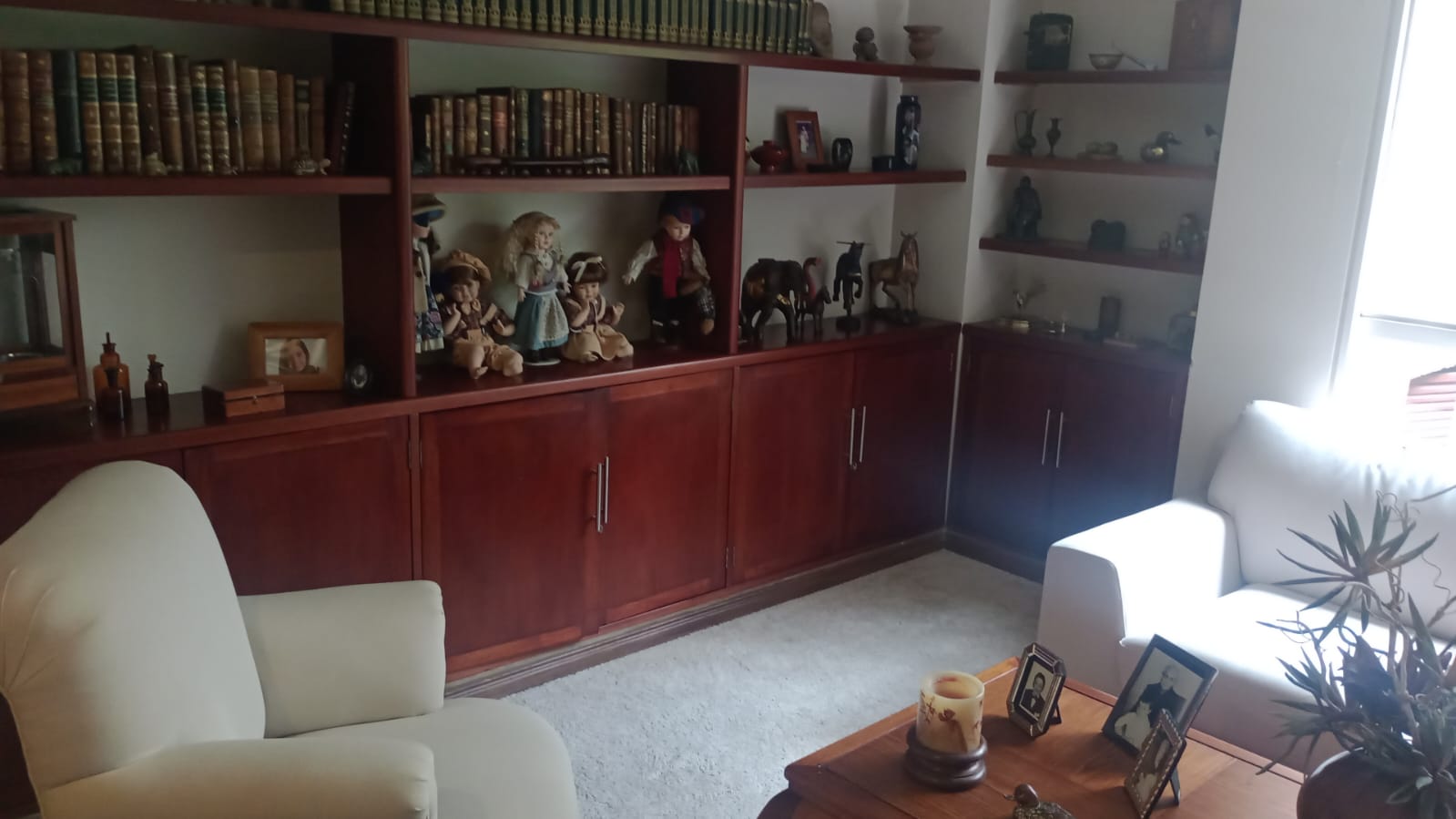 Casa en venta en barrio Chicó Navarra de Bogotá CO$1.190.000.000