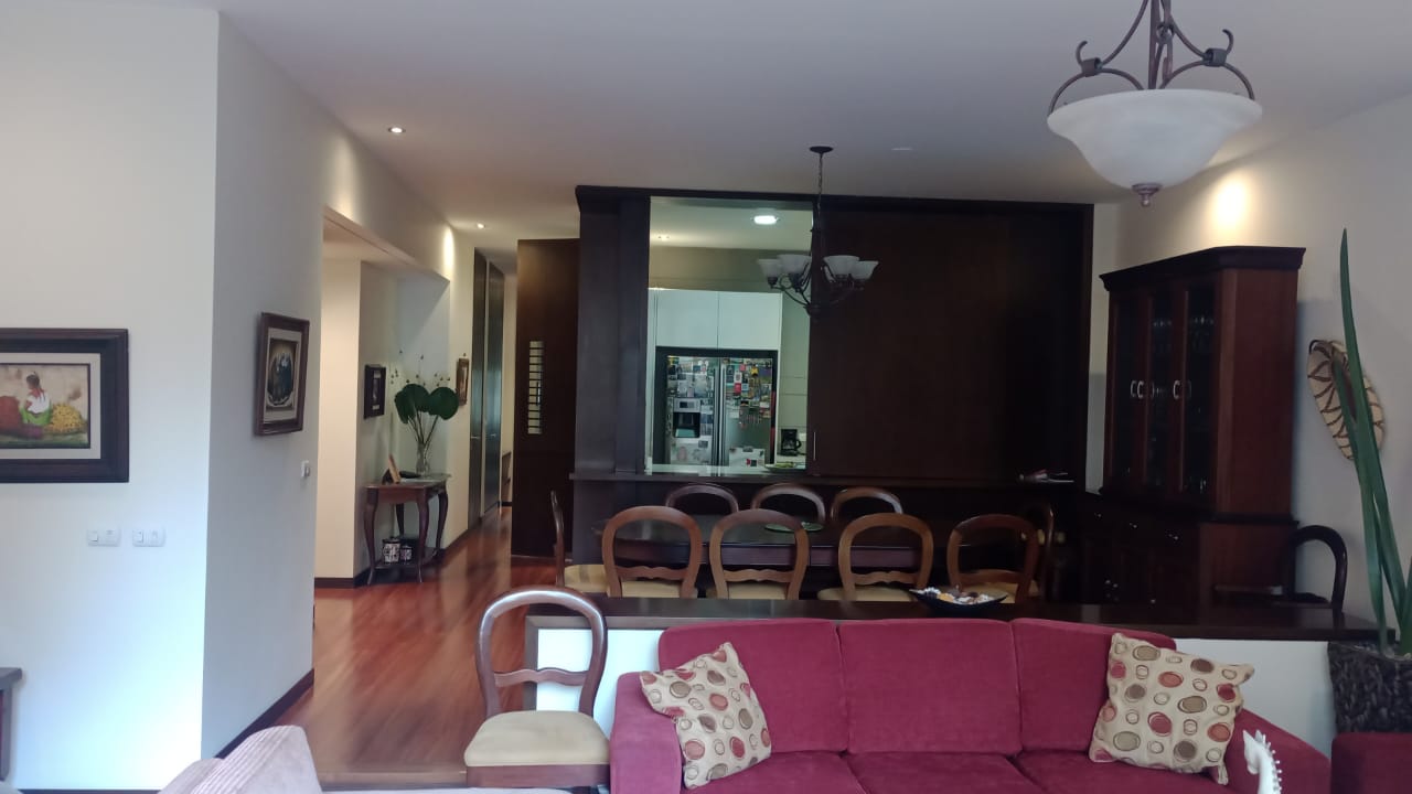 Apartamento en arriendo en Barrio La Cabrera de Bogotá CO$13.500.000 + Administración