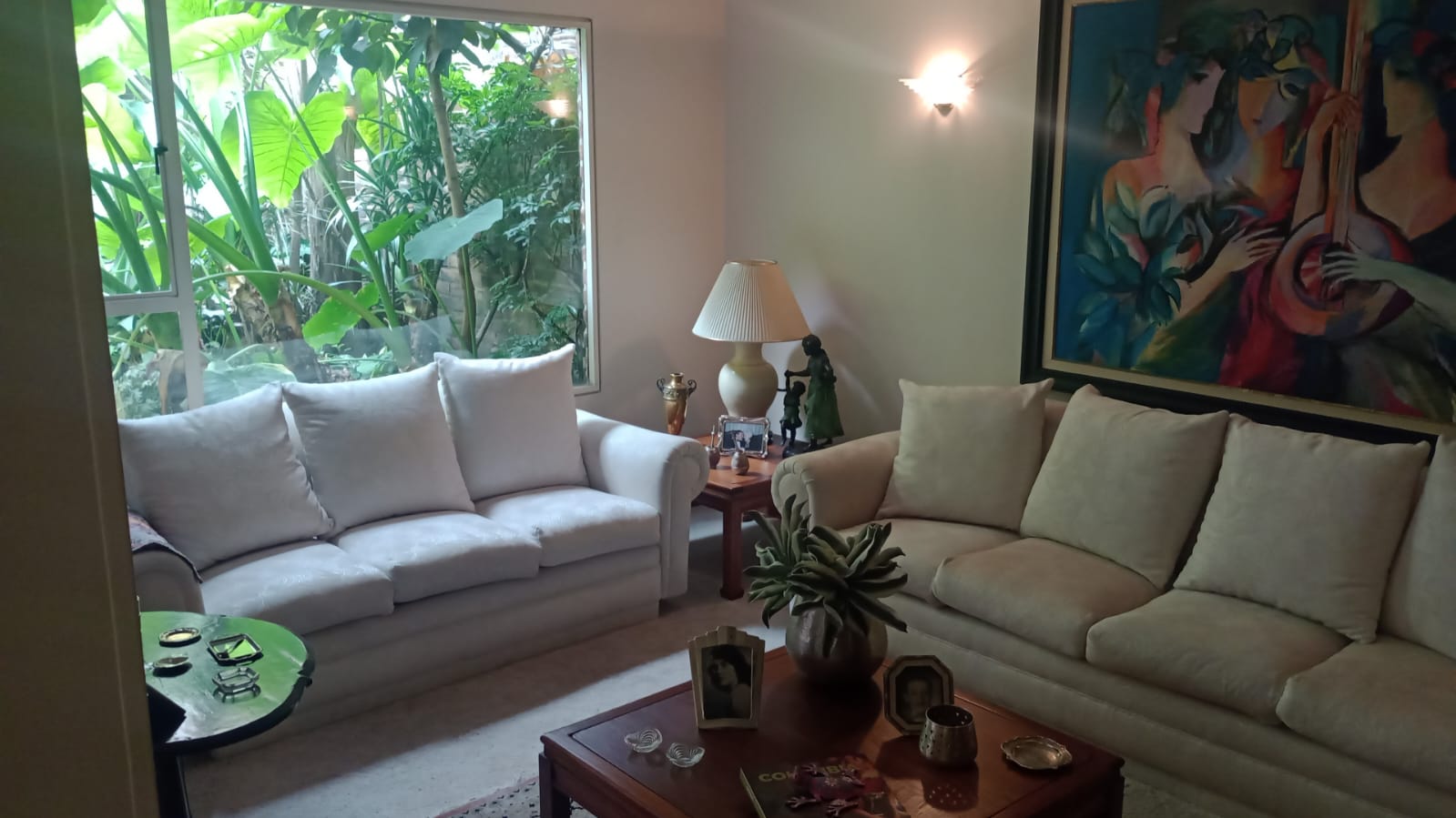 Casa en venta en barrio Chicó Navarra de Bogotá CO$1.190.000.000