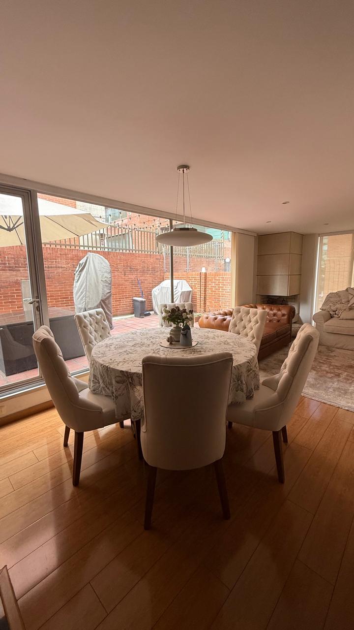 Apartamento en venta en Santa Bárbara Occidental en Bogotá CO$750.000.000