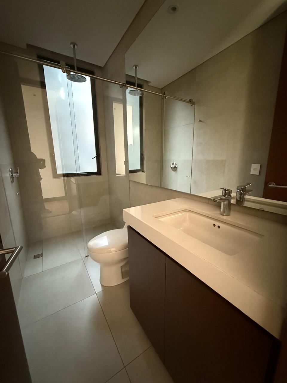 Arriendo en el Retiro apartamento en club house $9'500.000 incluida administración 