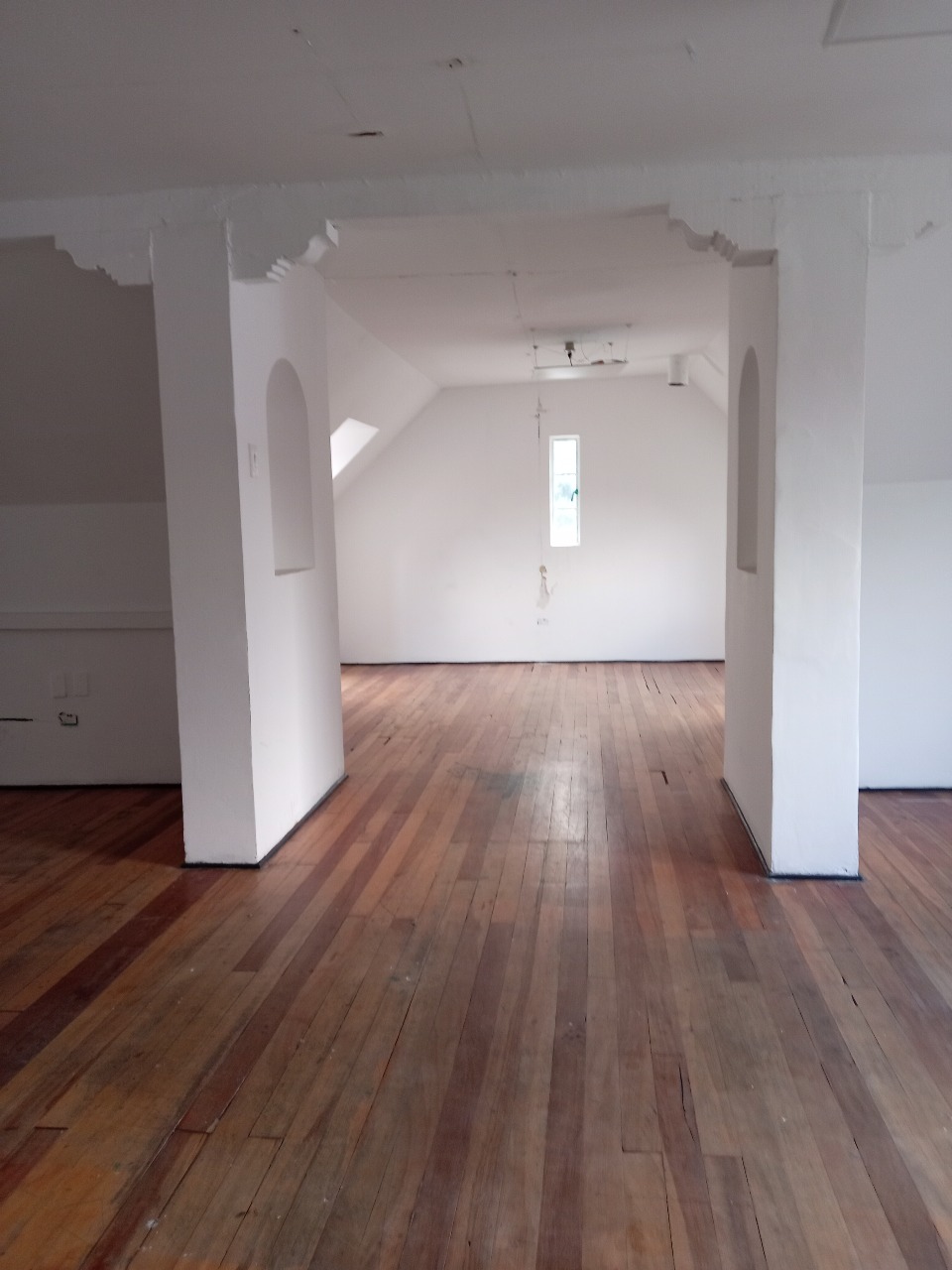 vendo hermosa casa de conservación para remodelar $2.500'000.000