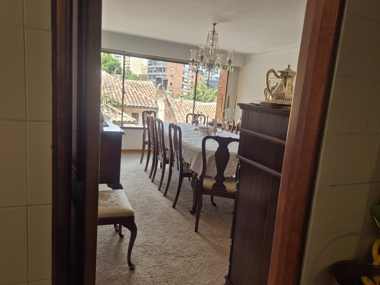 Apartamento en Venta en el barrio Los Rosales de Bogotá CO$1.400.000.000