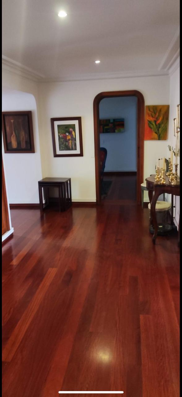 Apartamento en arriendo barrio la cabrera Bogotá  CO$9'000.000 más administración 