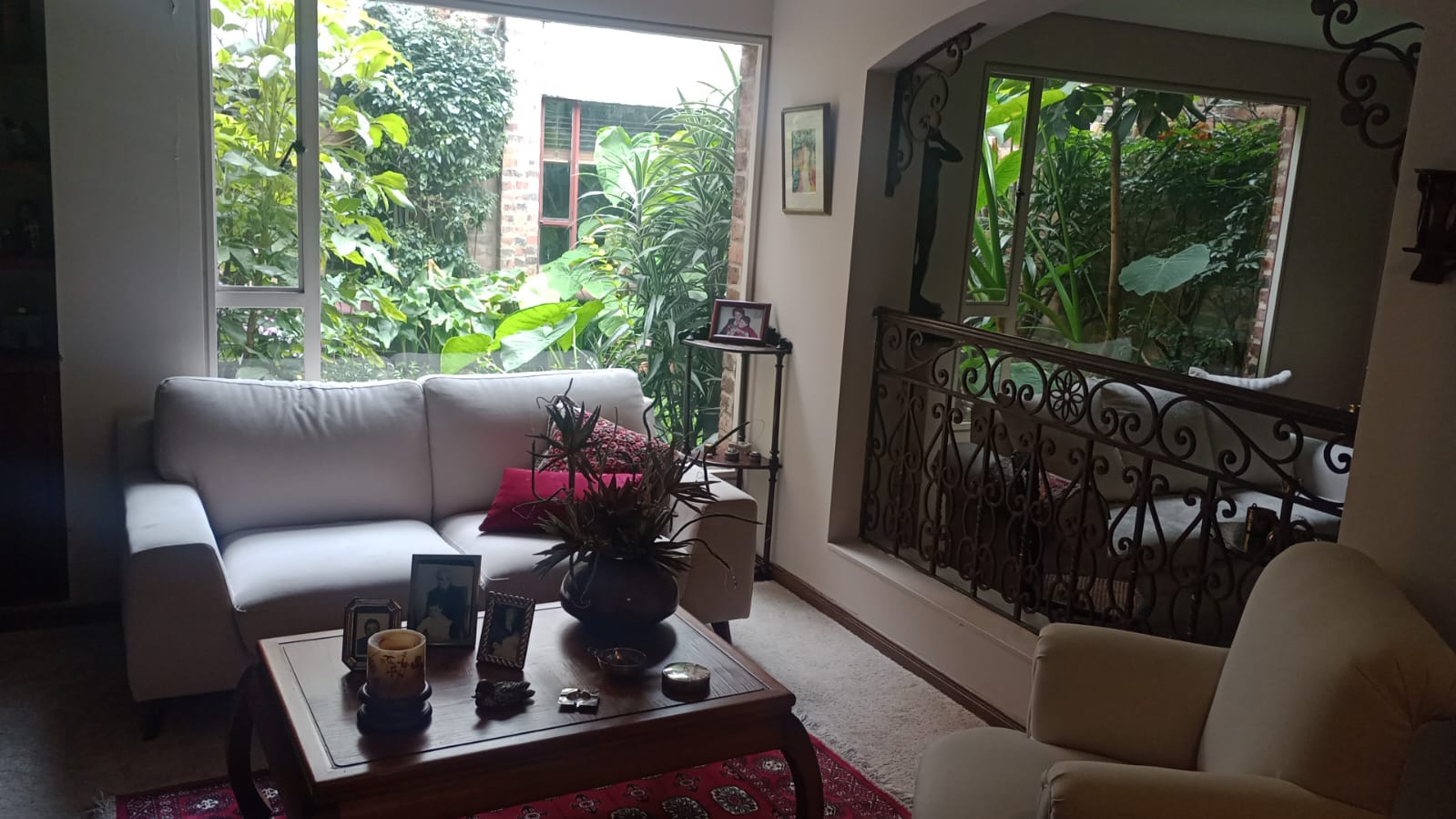 Casa en venta en barrio Chicó Navarra de Bogotá CO$1.190.000.000
