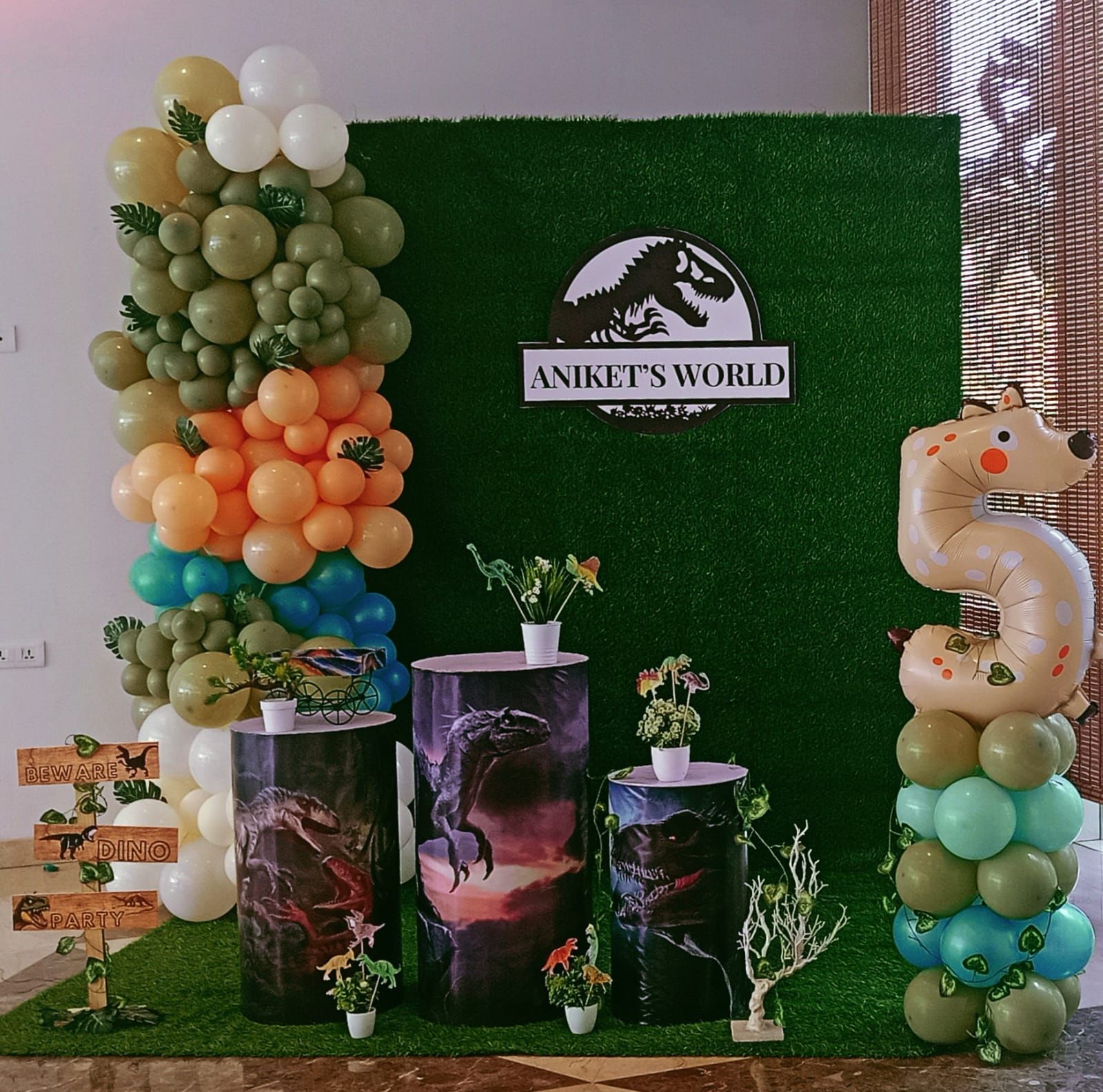Jurassic Decoration