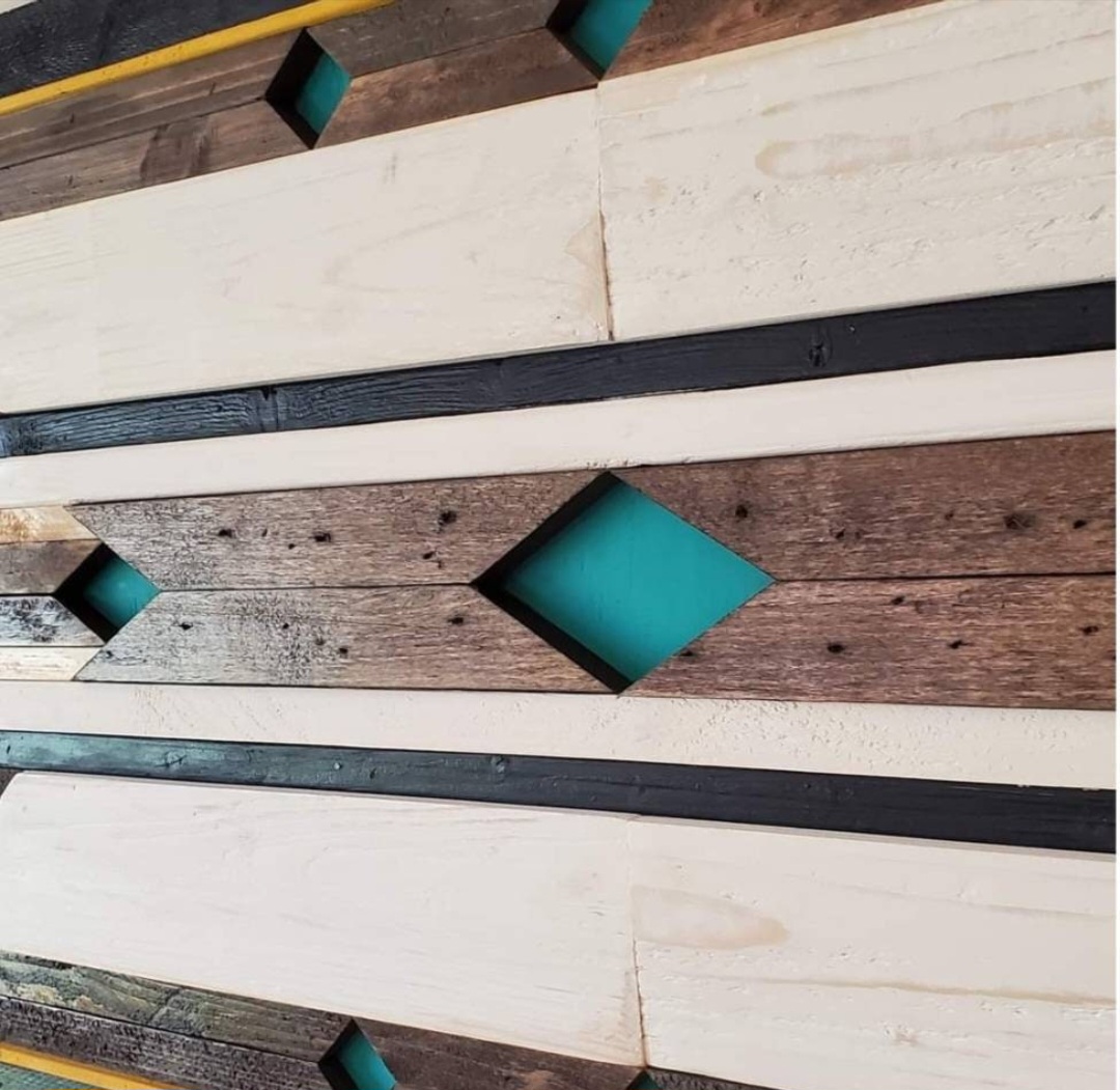 Reclaimed Pallet Wood Southwestern Design Wall Art
