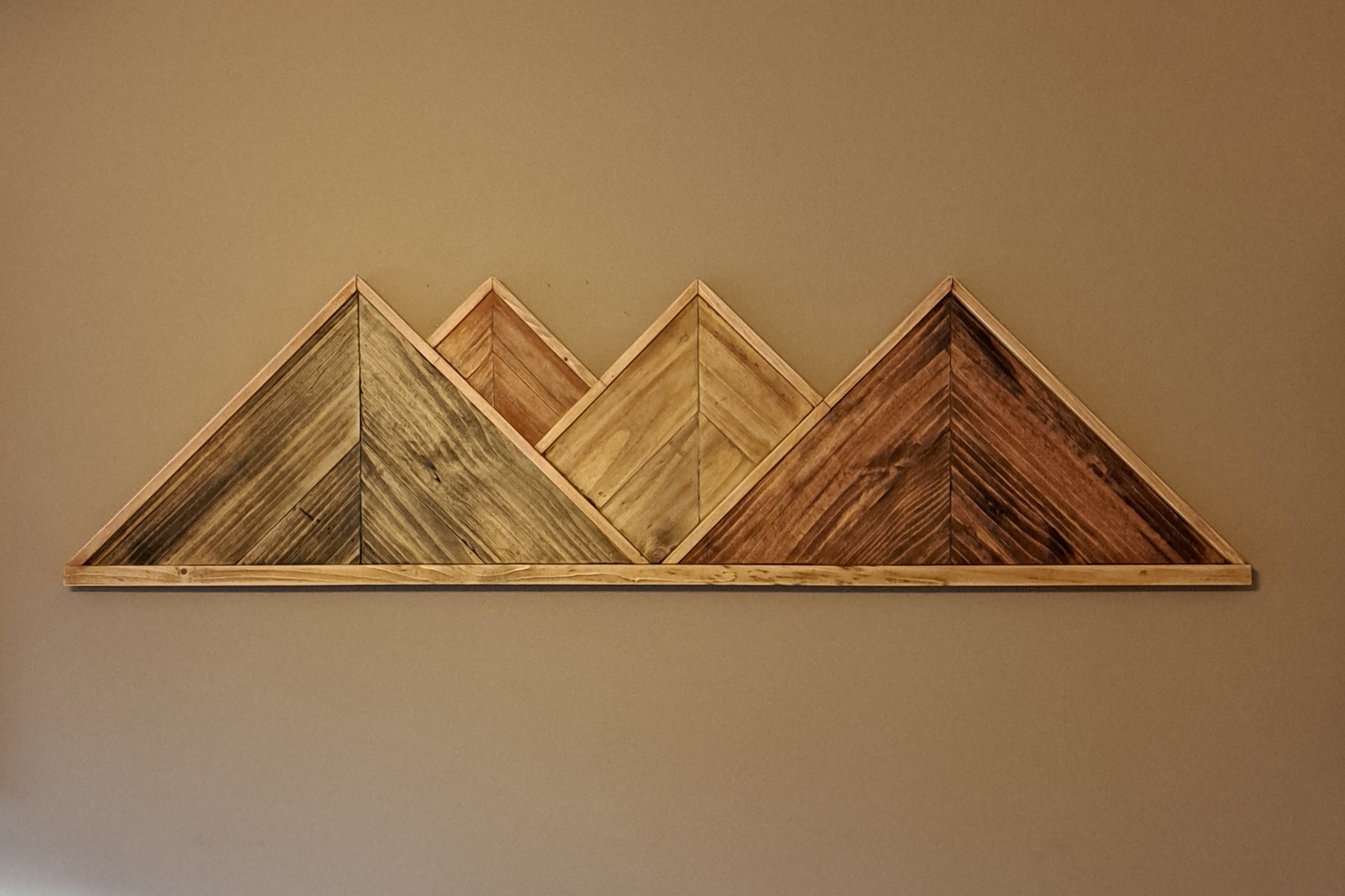 Reclaimed Pallet Wood Rustic Mountains