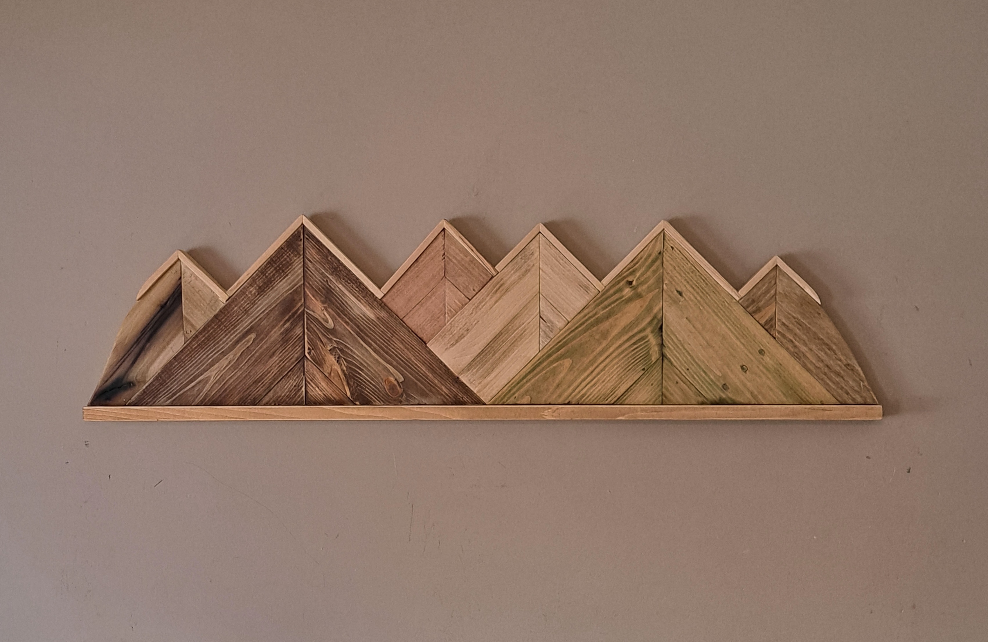 Reclaimed Pallet Wood Mountains 