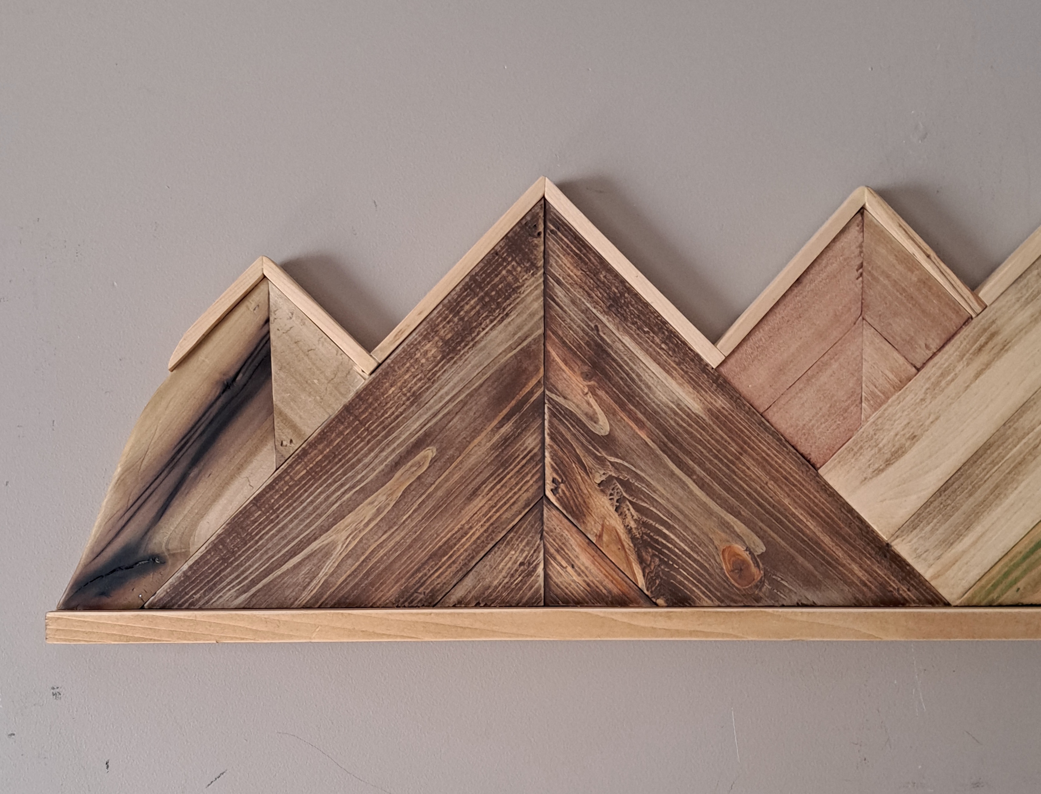 Reclaimed Pallet Wood Mountains 