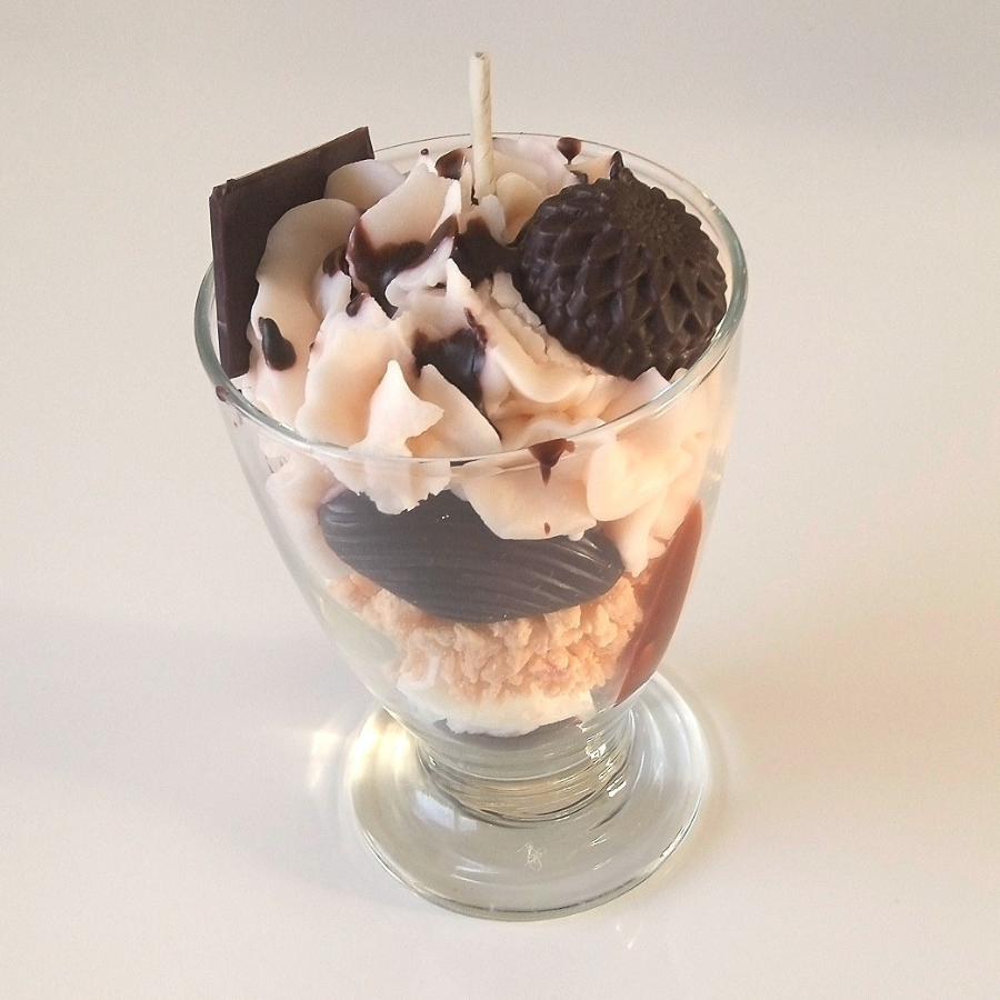 Bougie gourmande "rocher praliné"