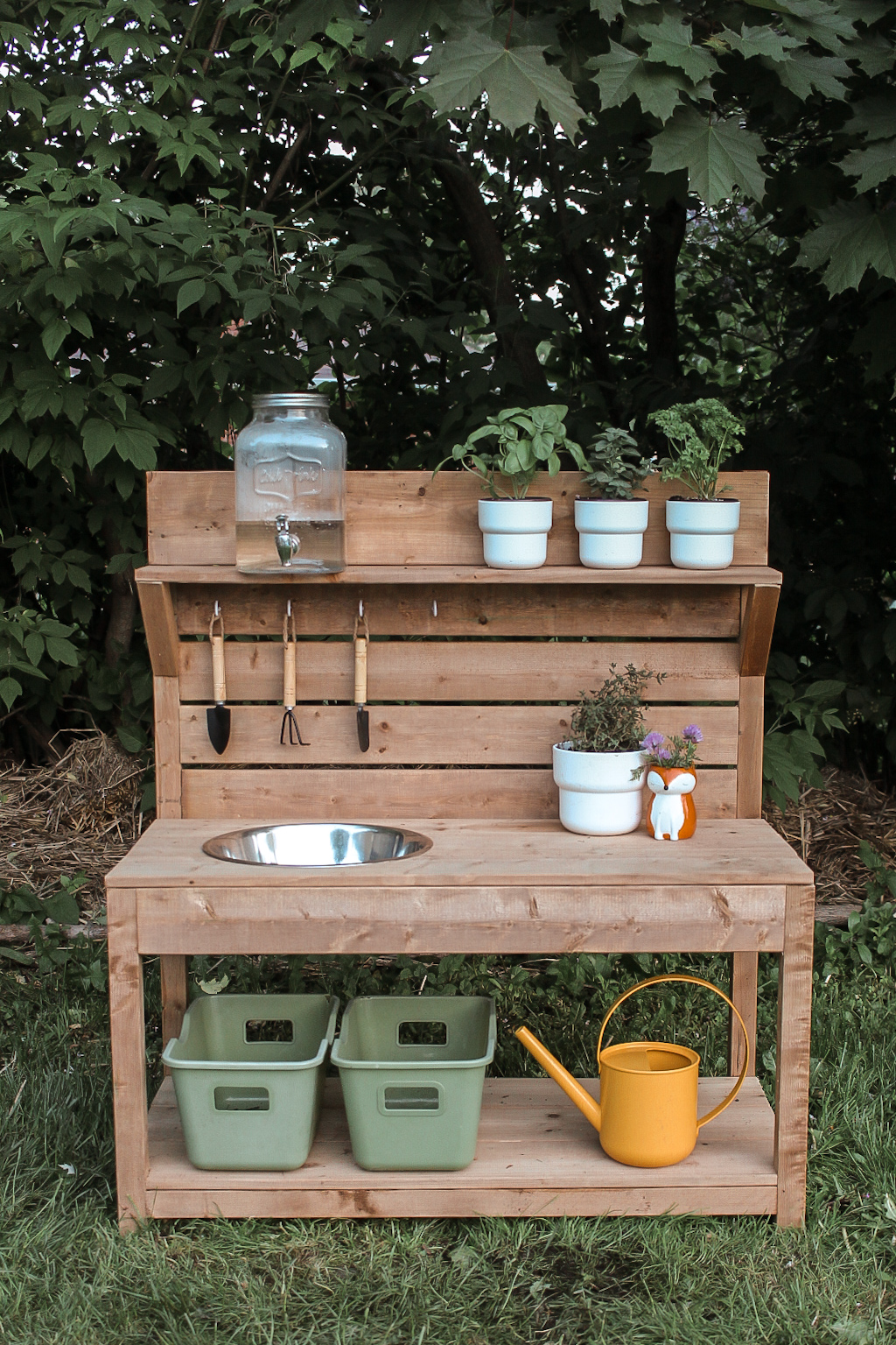 The Mini Potting Station