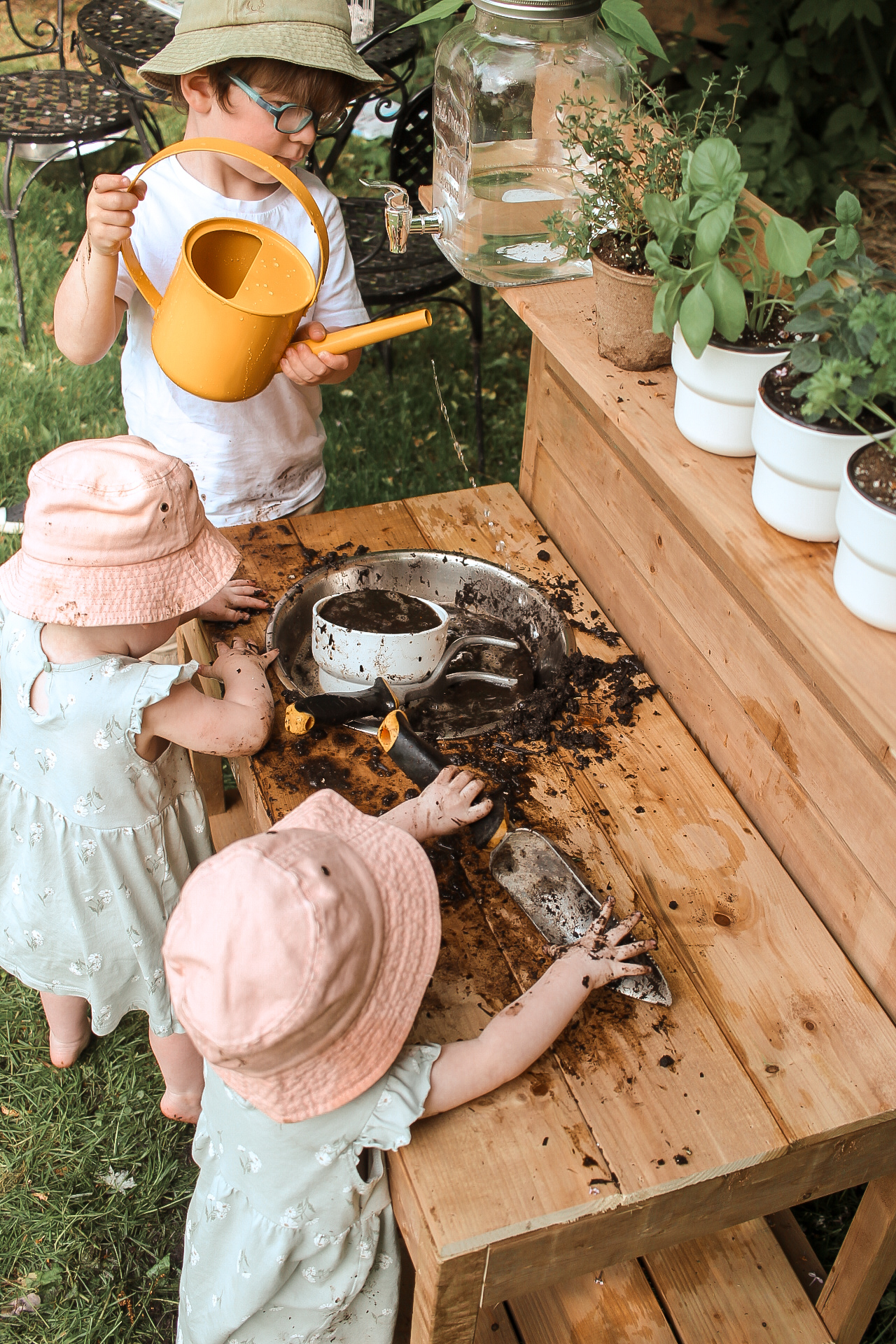 The Mini Potting Station