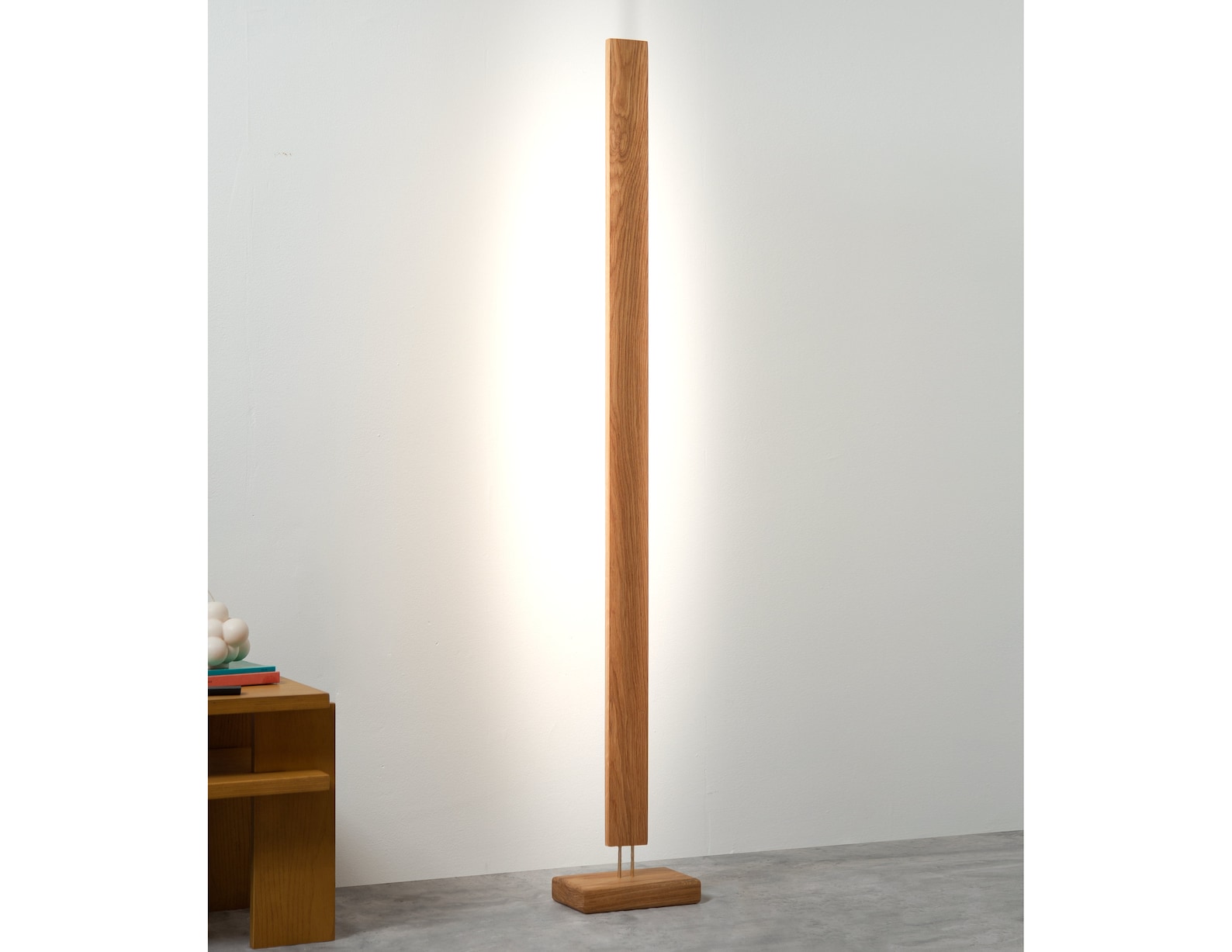 Wooden LED White Floor Light Dimmable White Oak Color Standing Lamp Night Column Brass Corner Light Remote Modern Minimalist