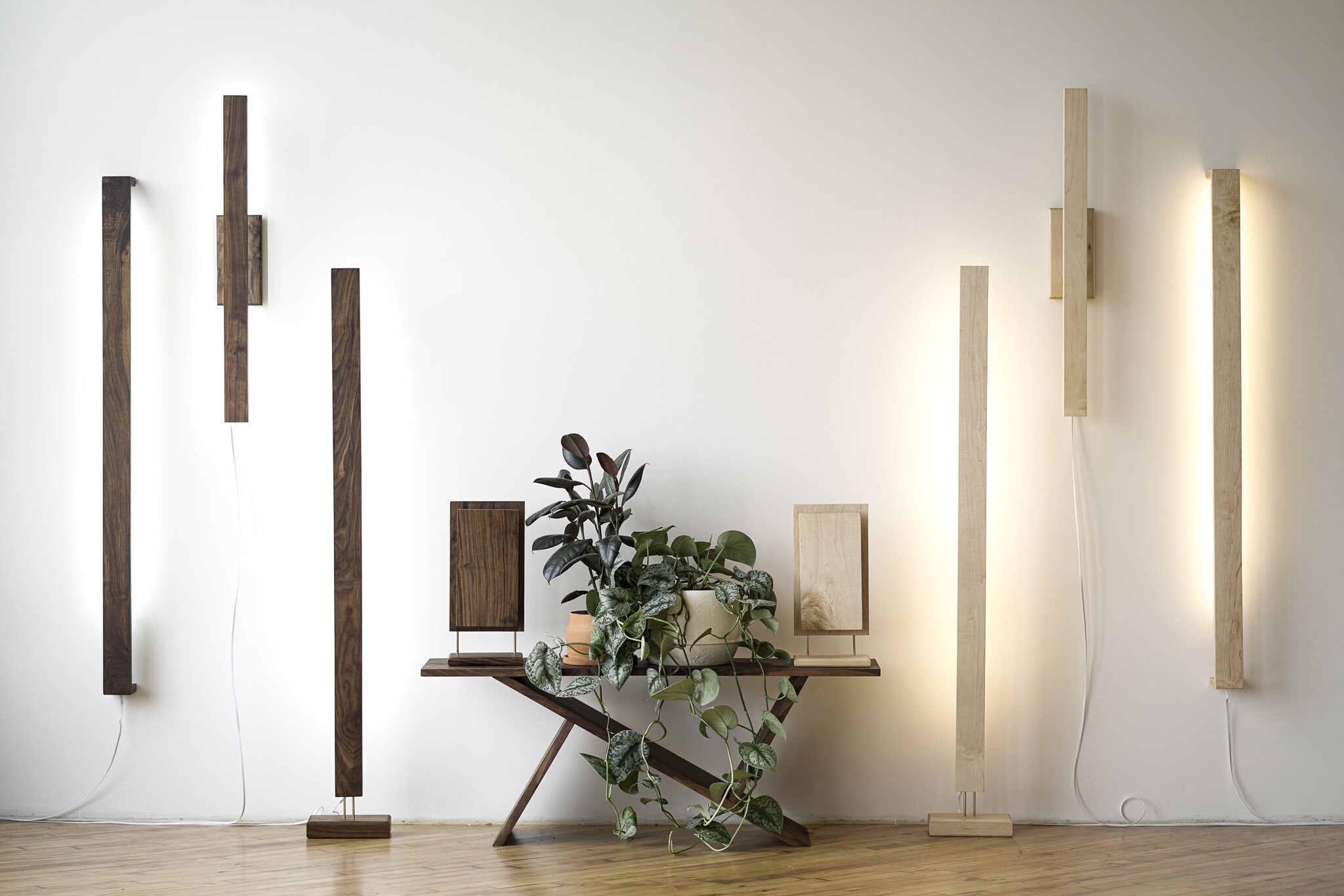 Wooden LED White Floor Light Dimmable White Oak Color Standing Lamp Night Column Brass Corner Light Remote Modern Minimalist