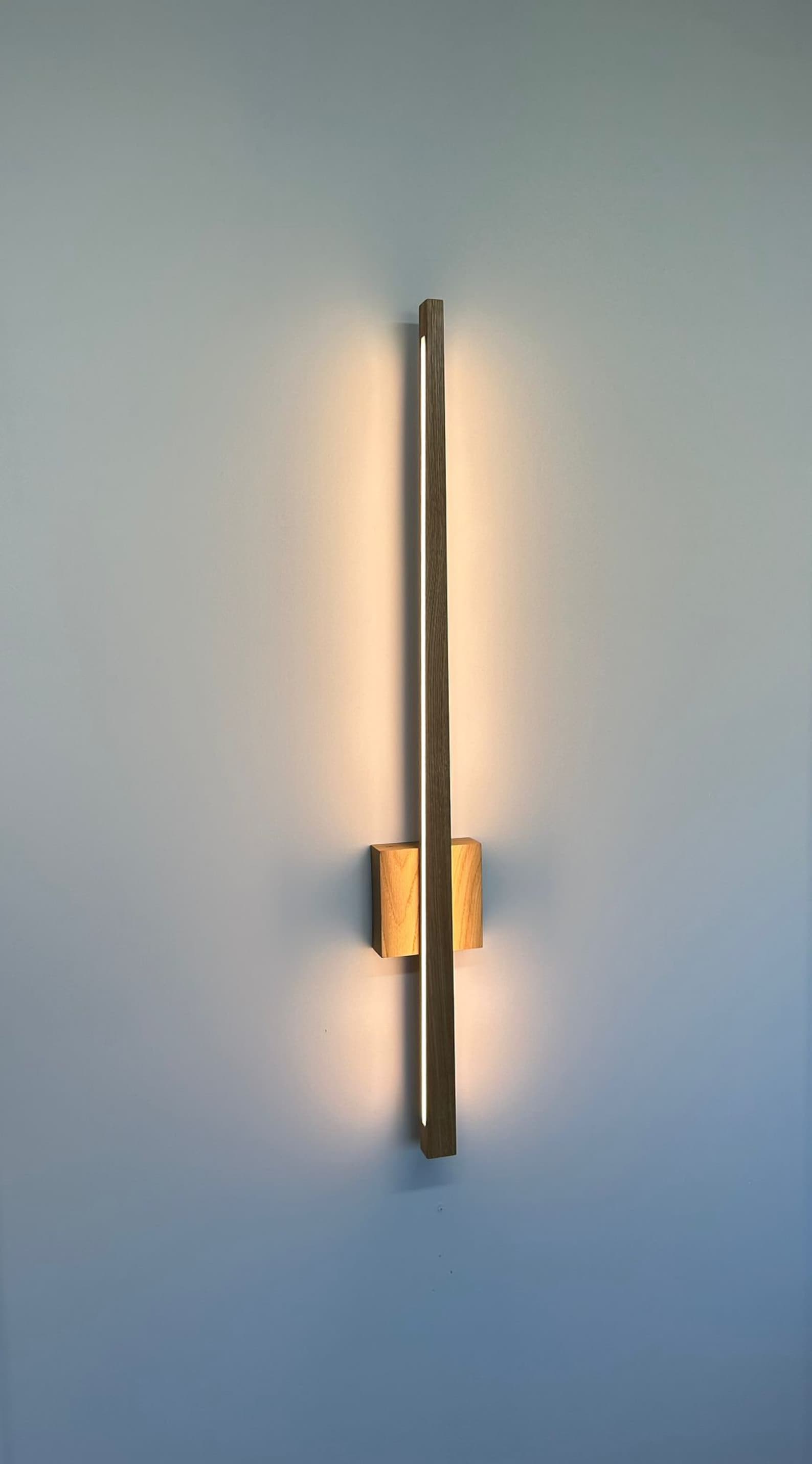 Modern Wooden led Oak Wall Linear lamp Handmade Wooden Lamp
