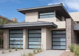MODERN RESIDENTIAL SMART GARAGE DOORS