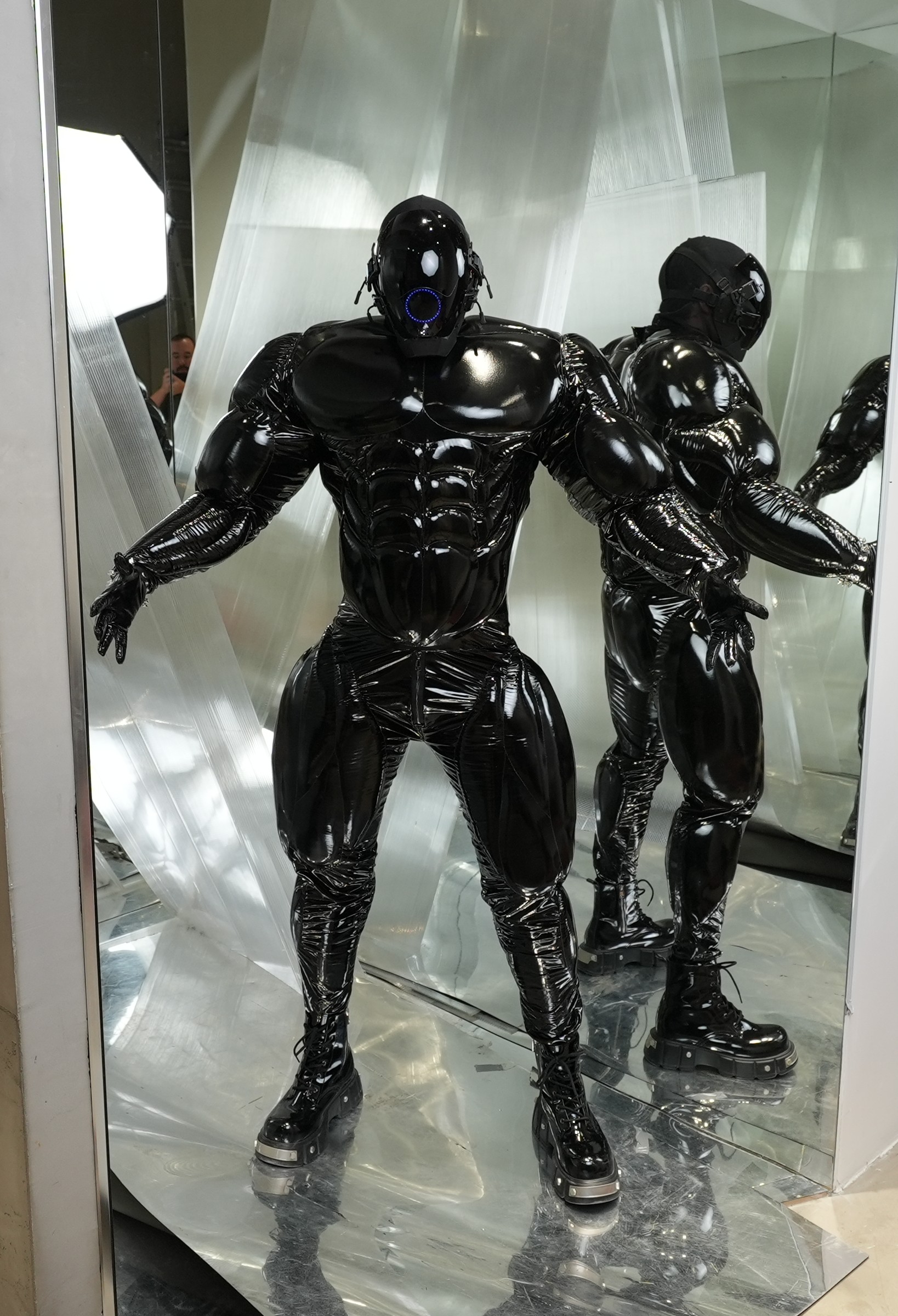 Big muscle suit / VINYL