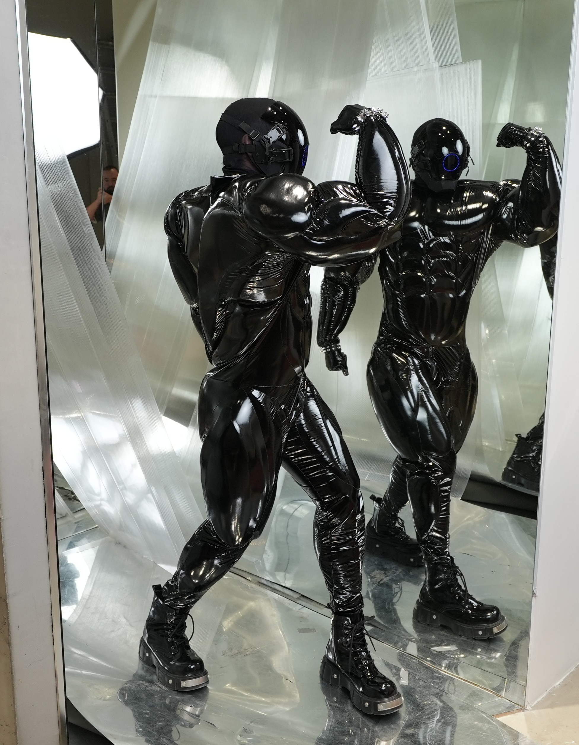 Big muscle suit / VINYL