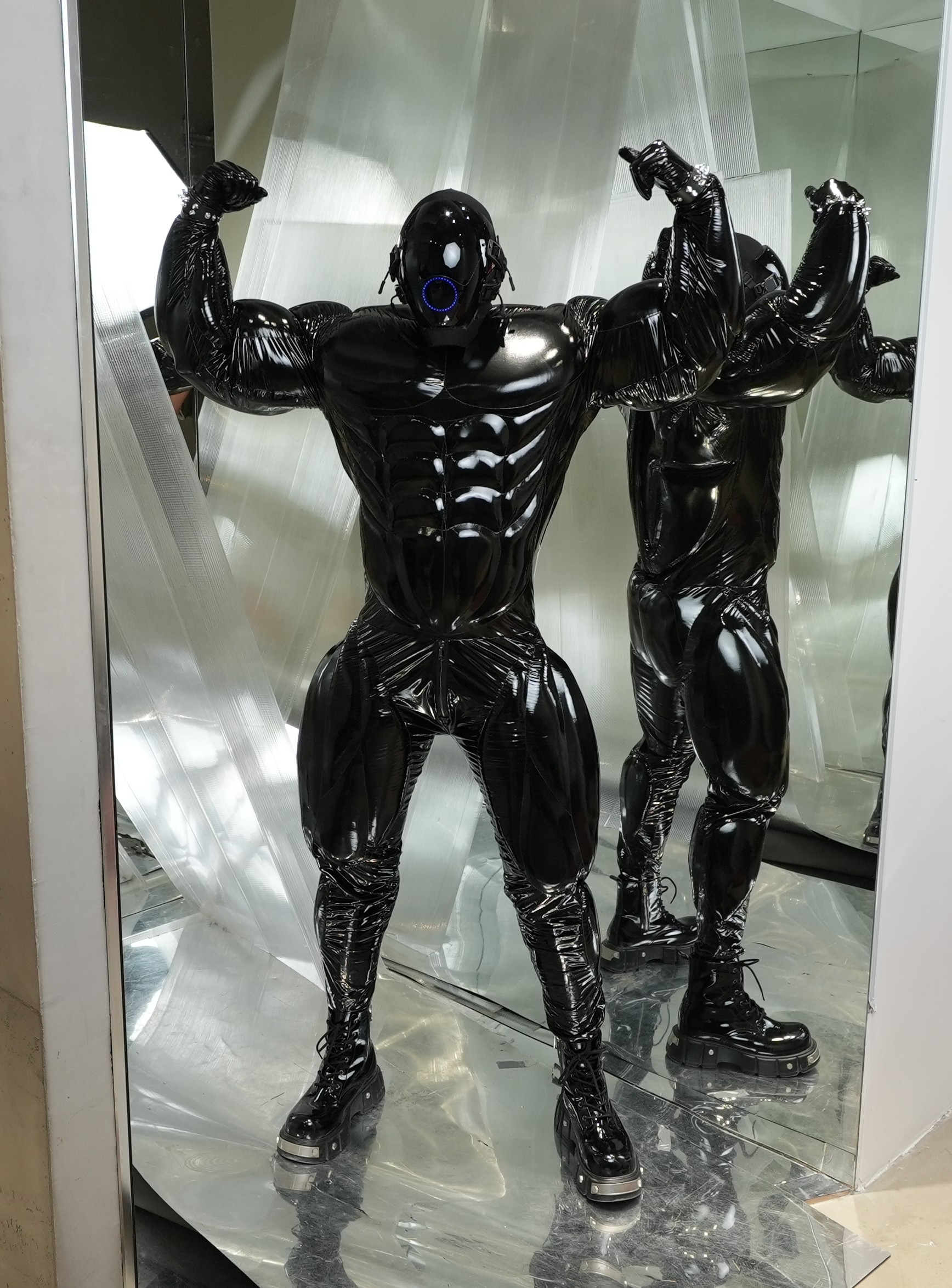 Big muscle suit / VINYL