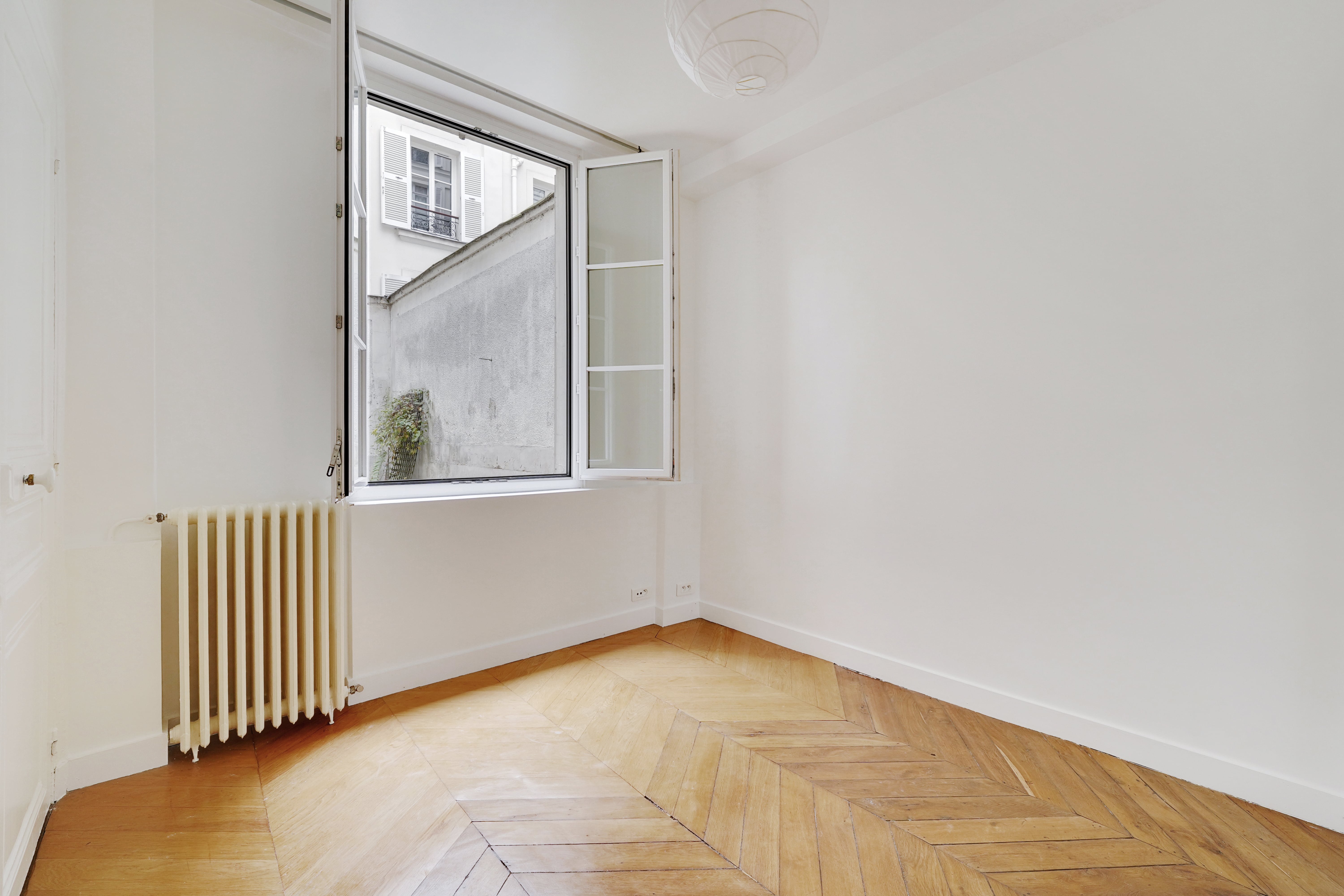 PARIS IX - AVENUE TRUDAINE