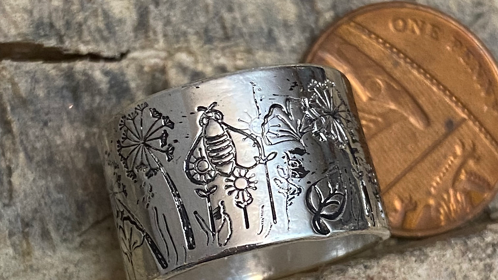 Wide Meadow Ring. Size N