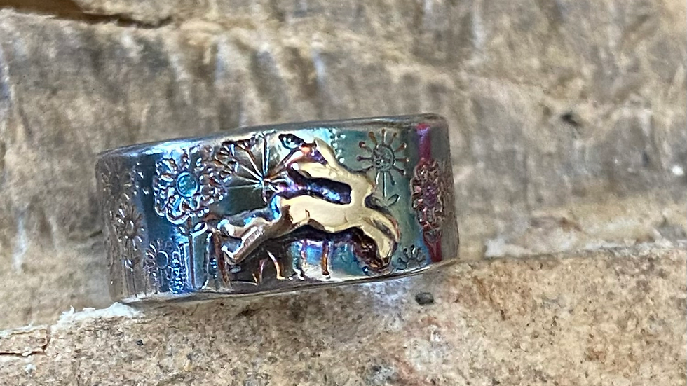 Commission Golden Hare in a Meadow Silver Gold  Ring  ©