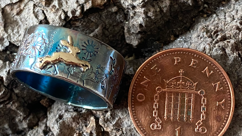 Commission Golden Hare in a Meadow Silver Gold  Ring  ©