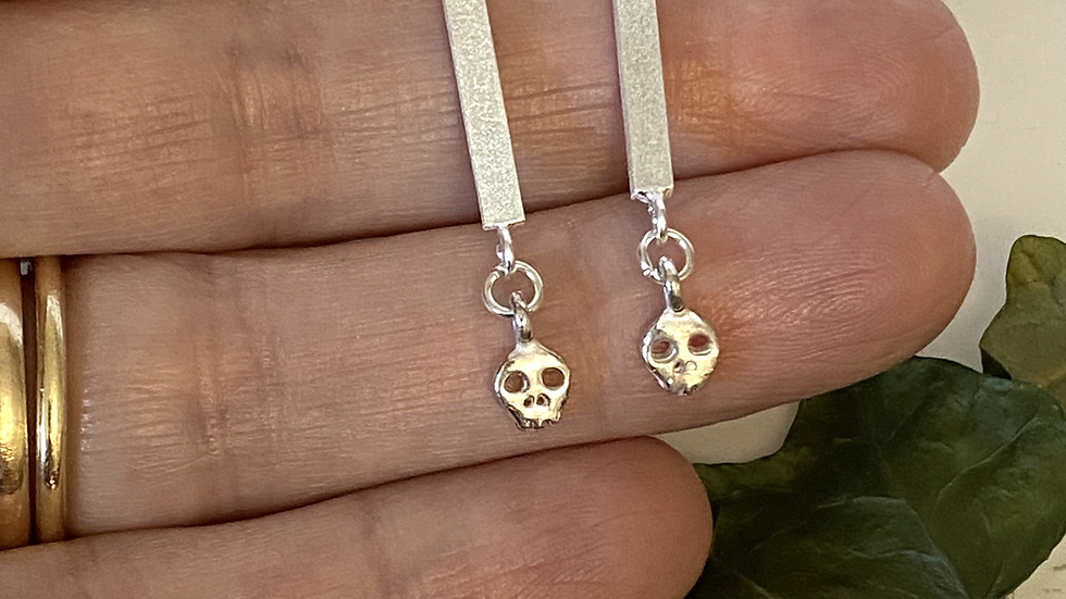 Skull-tastic  Earrings Silver - Long Drop Earrings