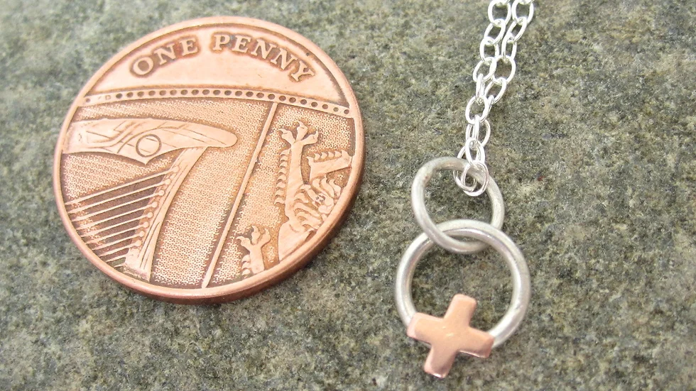 A Hug & A Kiss © Necklace