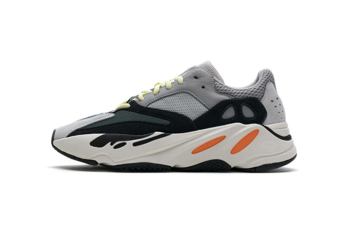 YZY Boost 700 Wave Runner 