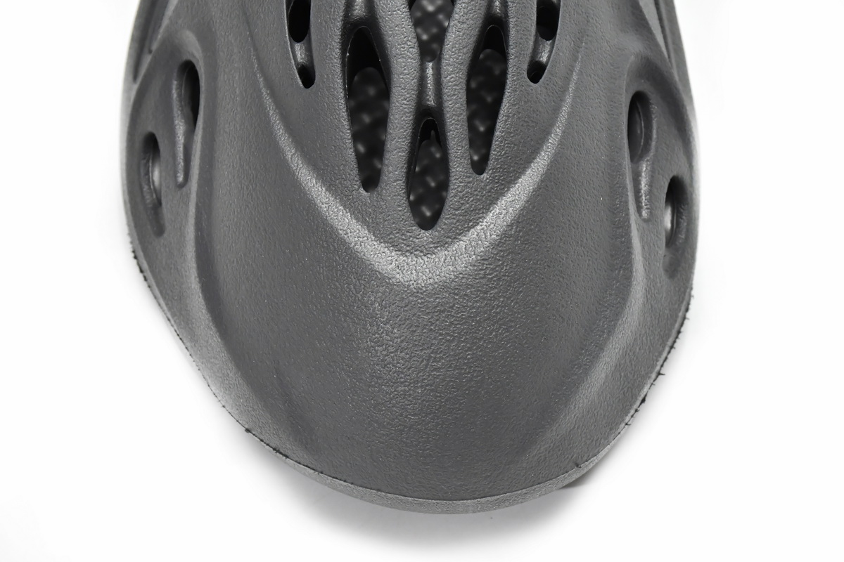 YZY Foam Runner Onyx