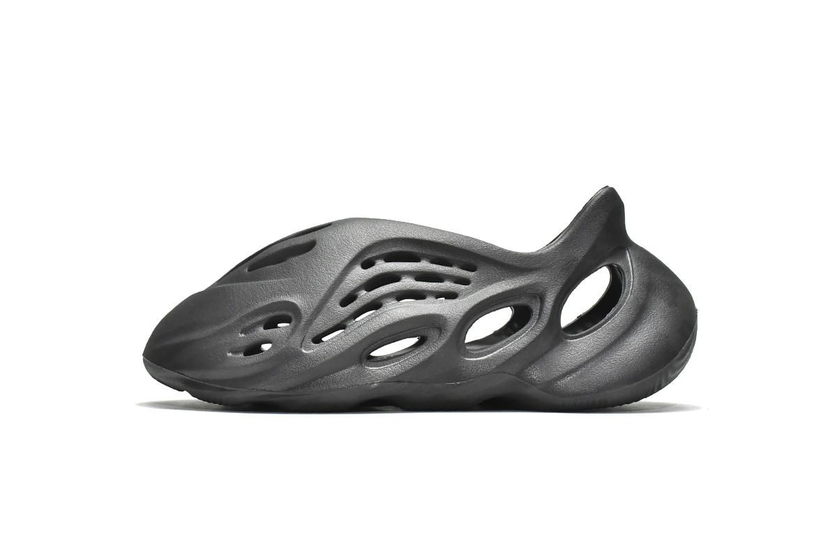 YZY Foam Runner Onyx